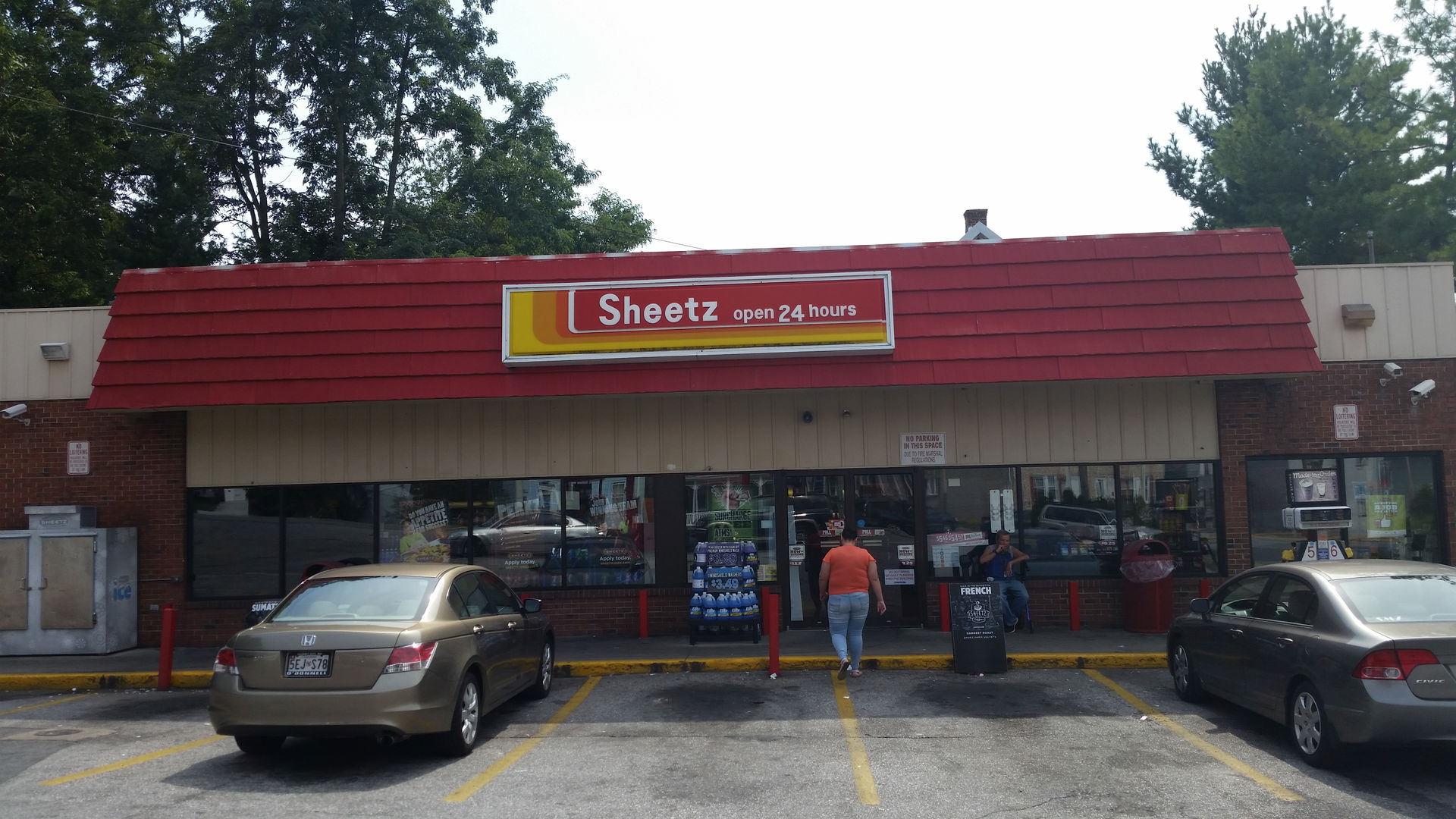 this Sheetz is strange because its a mix of new and old style