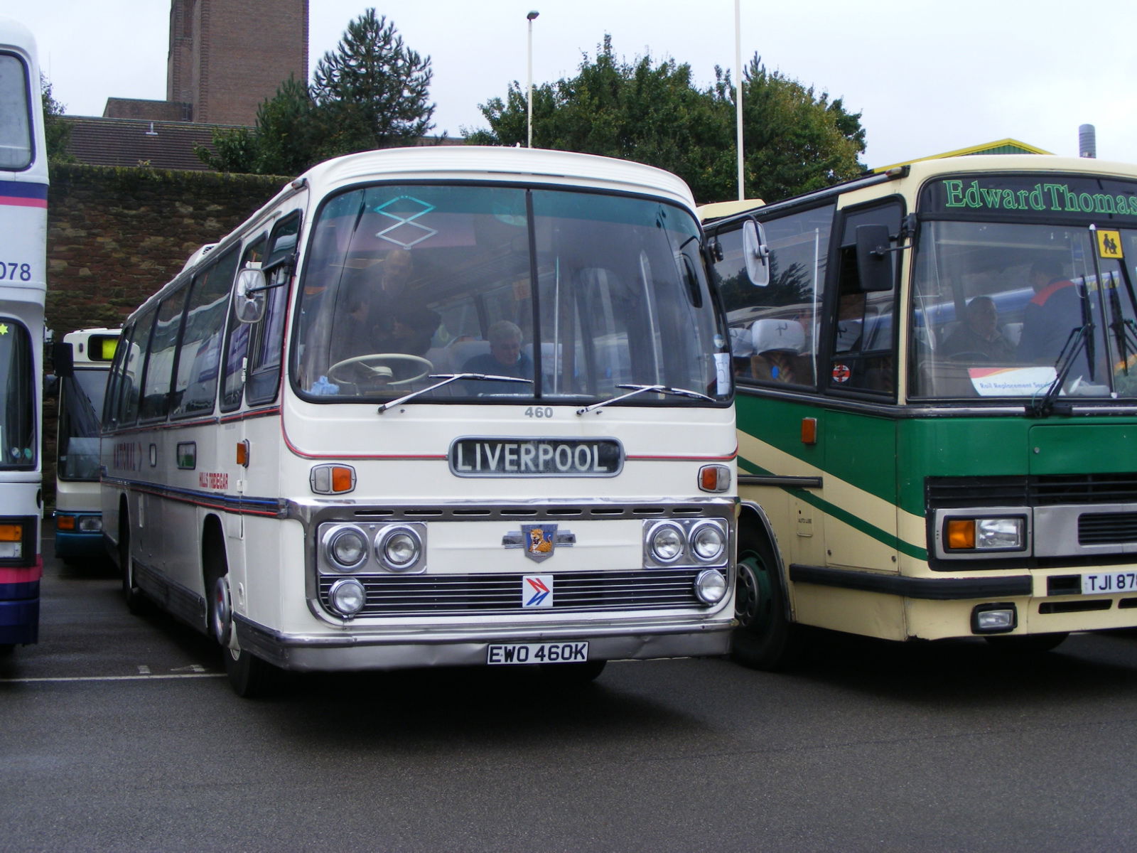 Hill's of Tredegar (EWO 460K), a Leyland Leopard/Plaxton Panora…