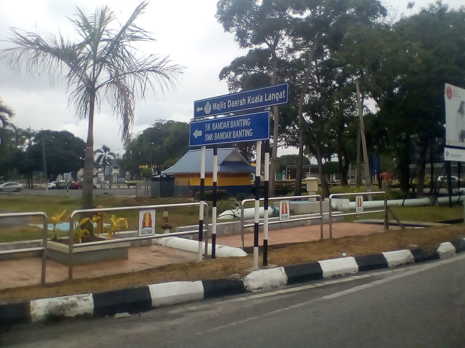 School sign in Banting, located in Kuala Langat District, Selan…
