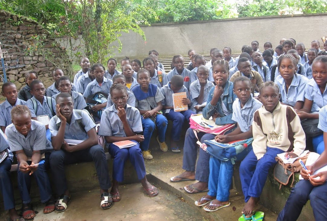 Children discussing forgiveness in Kinkala, Republic of Congo