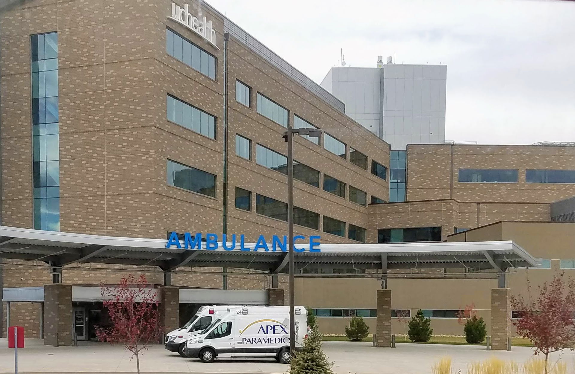 UCHealth Highlands Ranch Hospital, Highland Ranch, CO, ambulanc…