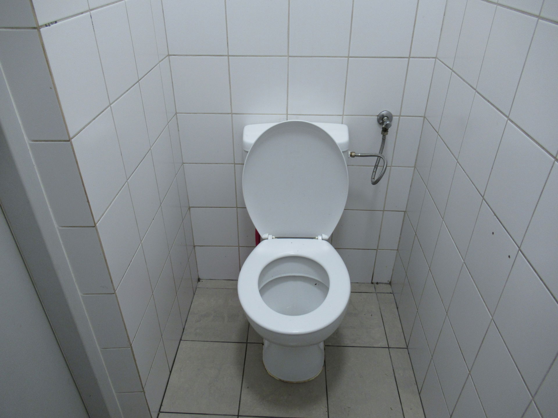 Biała Podlaska (woj. lubelskie, Polska). Toaleta na dworcu kole…