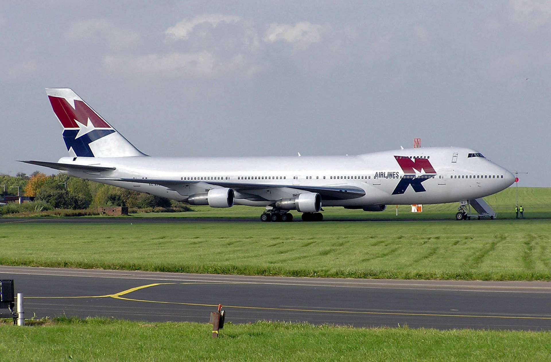 Boeing 747-200 of MK Airlines at Filton Airfield on 10th Octobe…