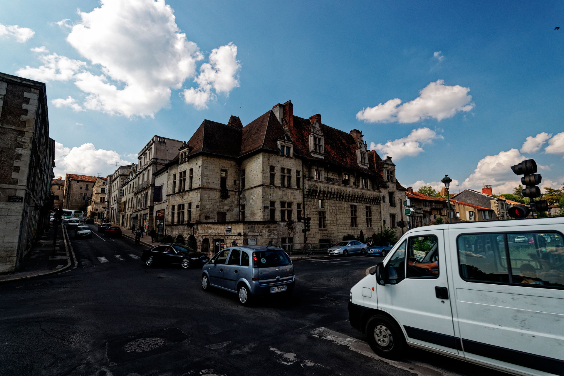 Périgueux - Rue Pierre Magné - View NNW on Maison des Consuls (…