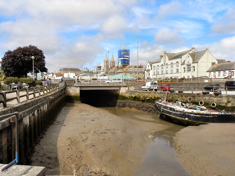 Truro River - Approaching Truro