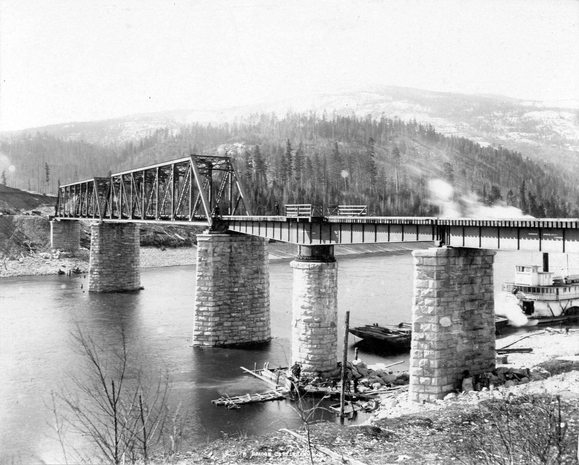 C.P.R. bridge, Castlegar B.C.
Reference code: AM54-S4-: Can P17…