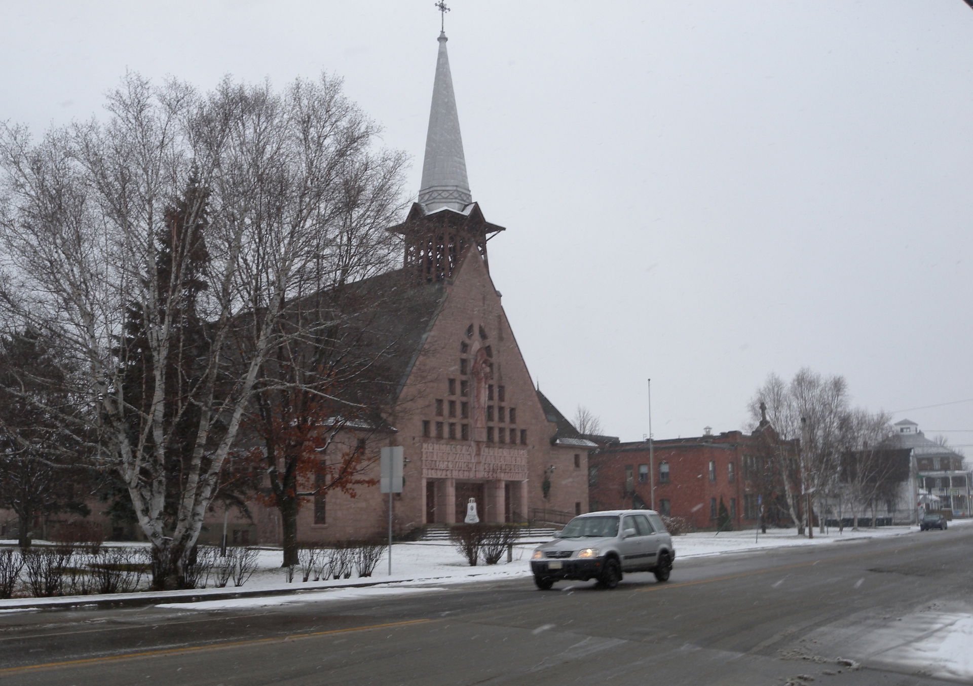 L'église Notre-Dame-du-Très-Saint-Sacrement à Ferme-Neuve, cité…