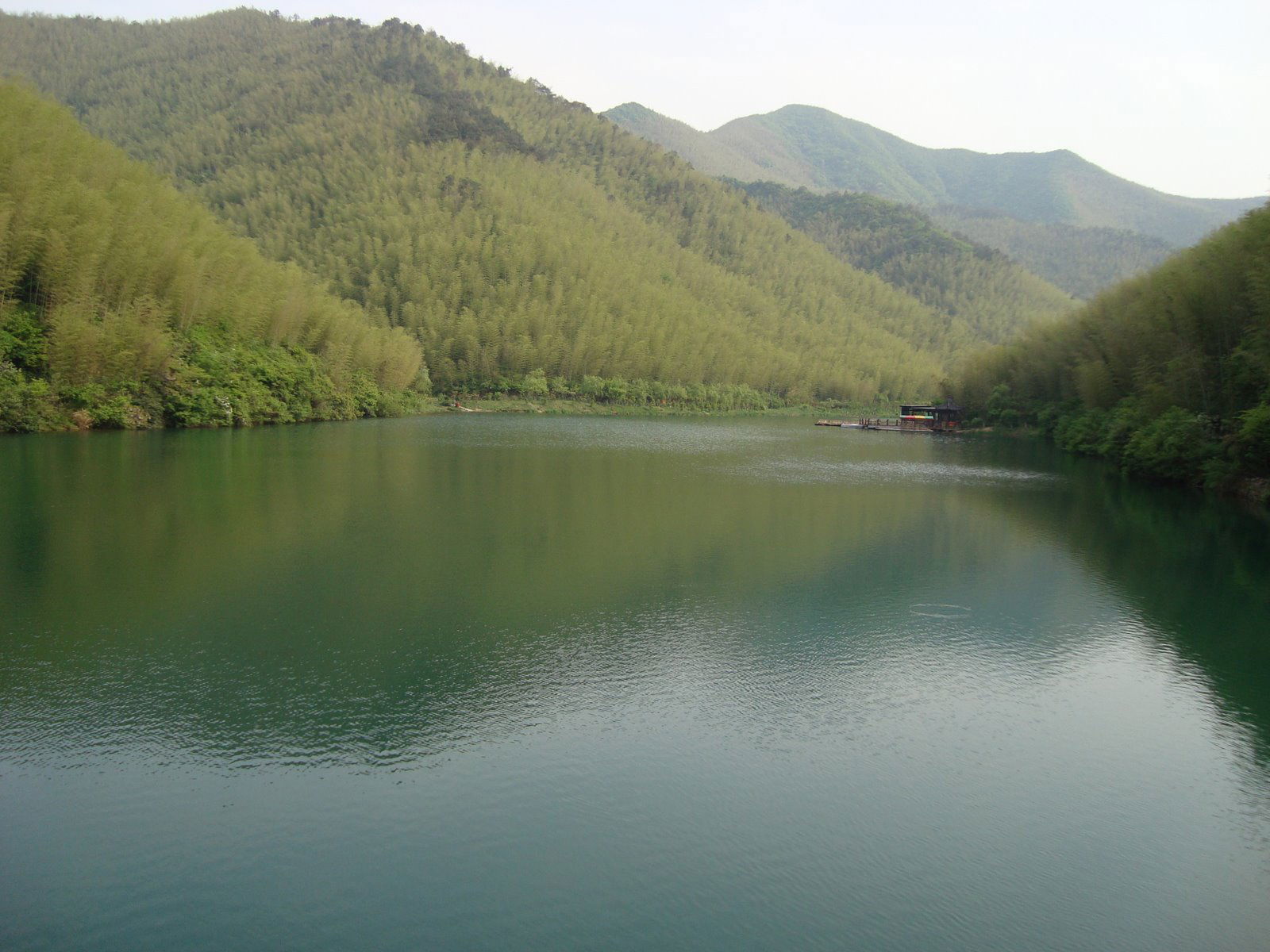 江苏常州溧阳市南山竹海的静湖