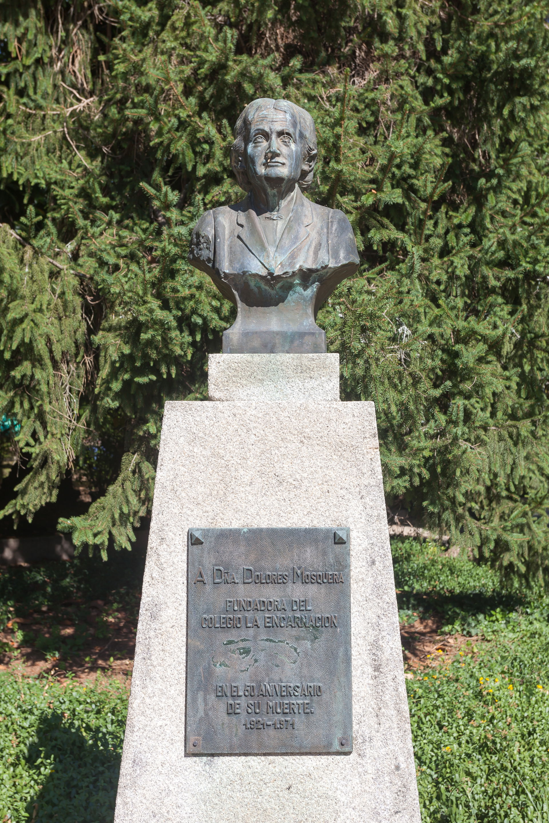 Bust of Dolores Mosquera. Caldas de Reis, Galicia (Spain)