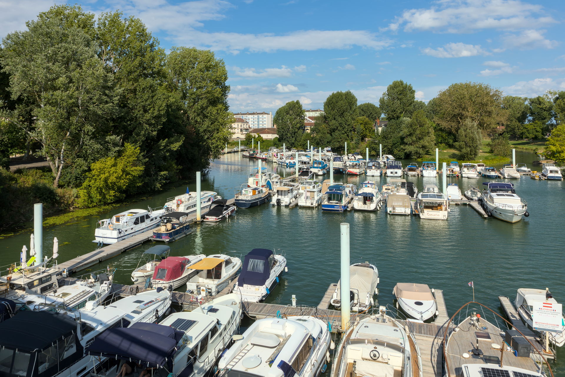 Chalon-sur-Saône (Saône-et-Loire, France) - The marina