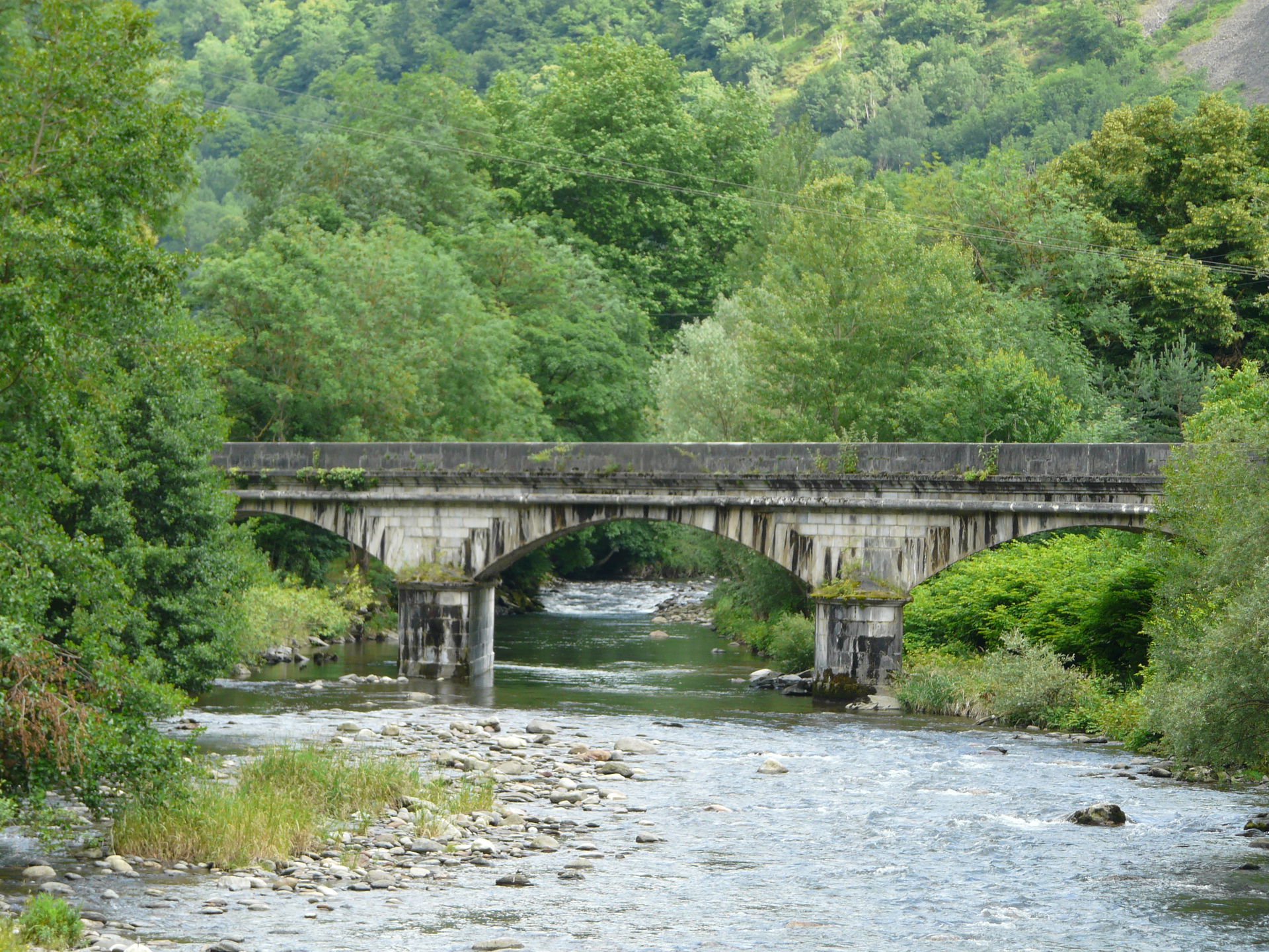 Le pont de la route départementale 44h sur la Garonne, Fos, Hau…