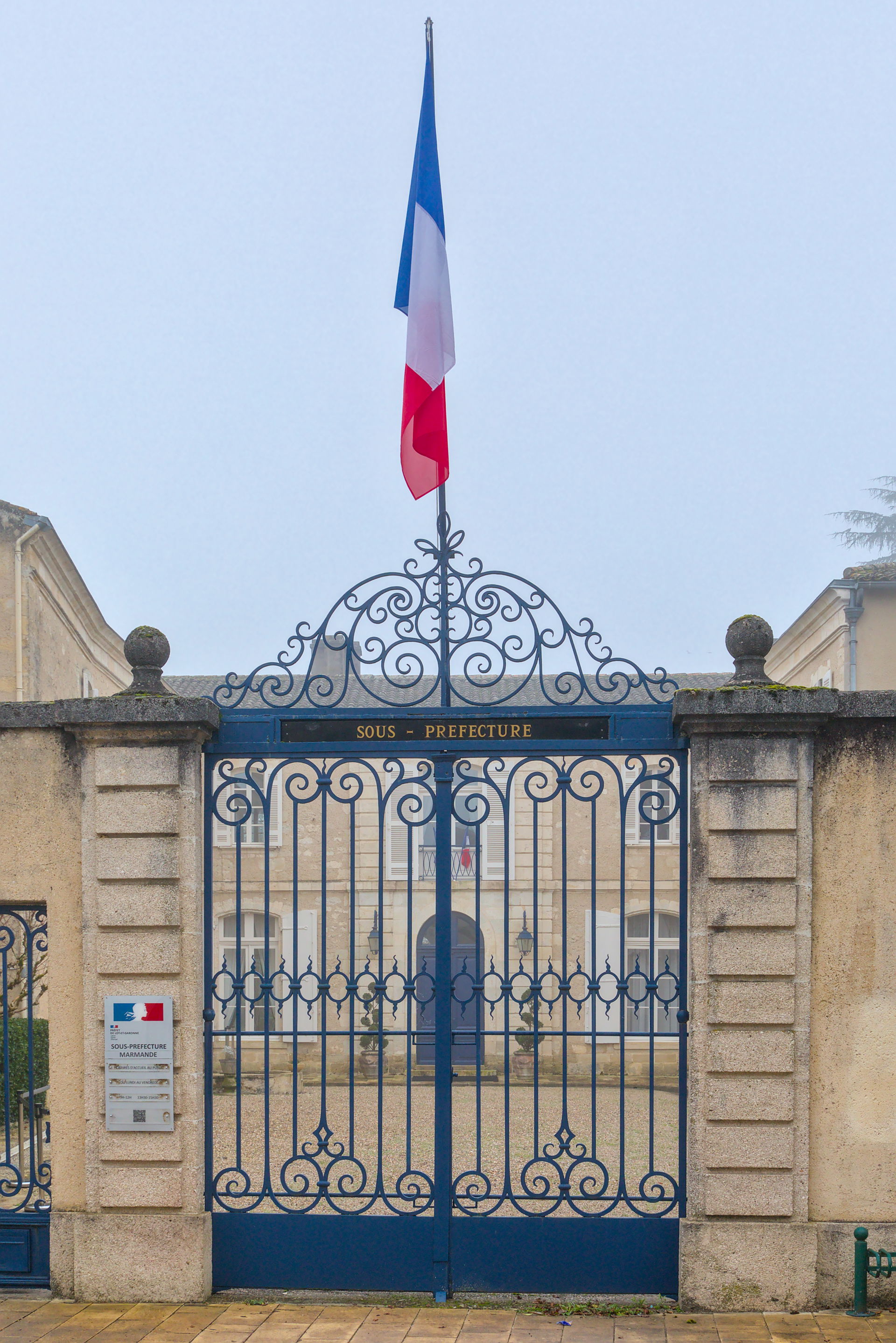Marmande (Lot-et-Garonne, France) - Portal of the subprefecture