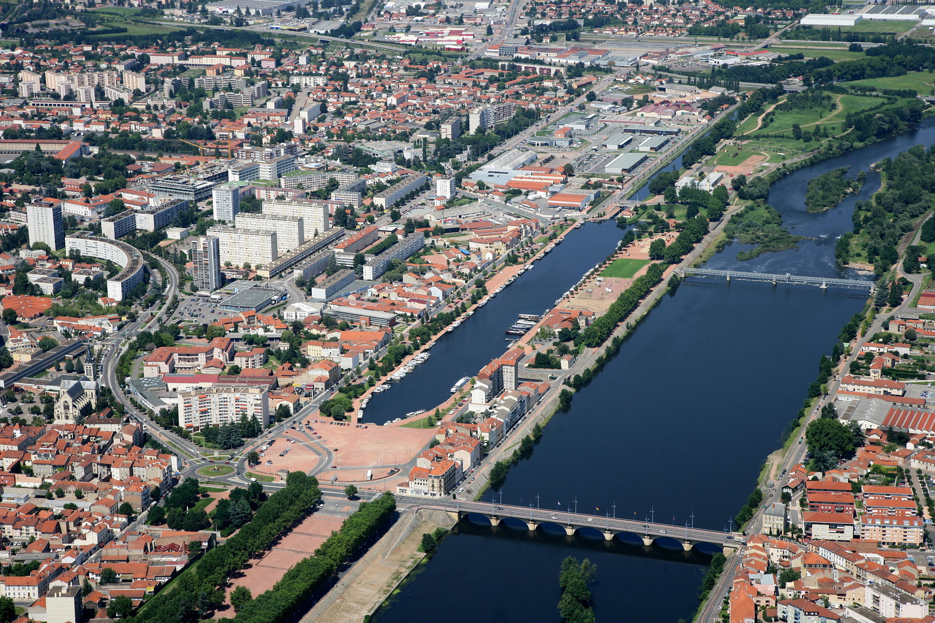 Une vue de l'entrée de Roanne