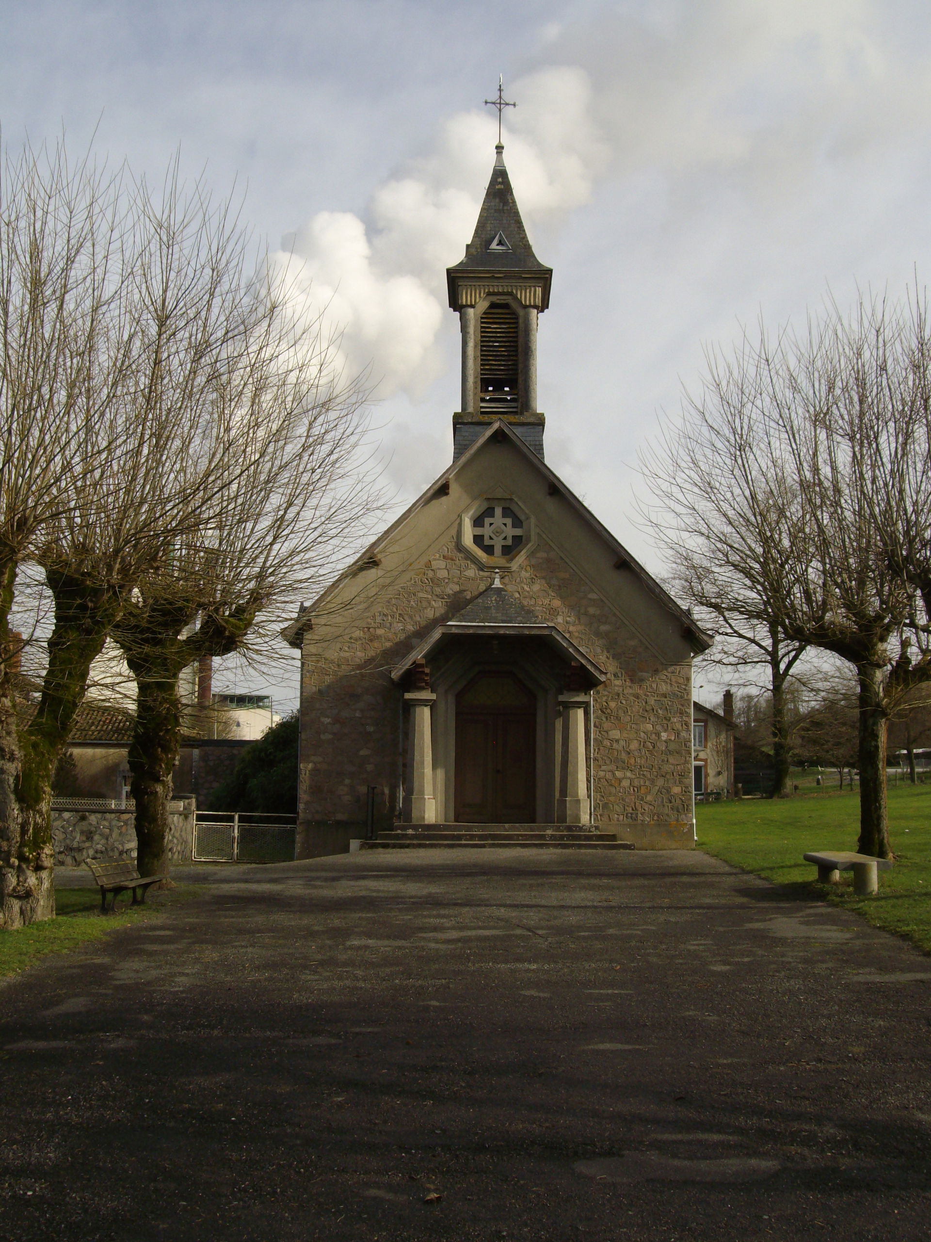 Eglise romane saillat sur vienne-extérieur