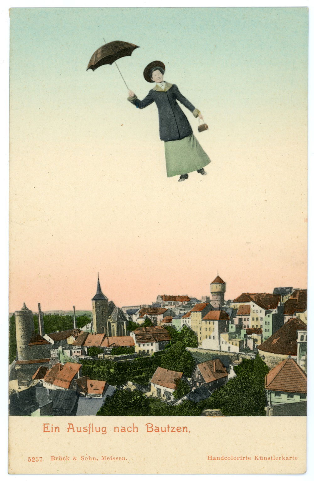 Bautzen; Blick nach Bautzen - Fliegende Frau