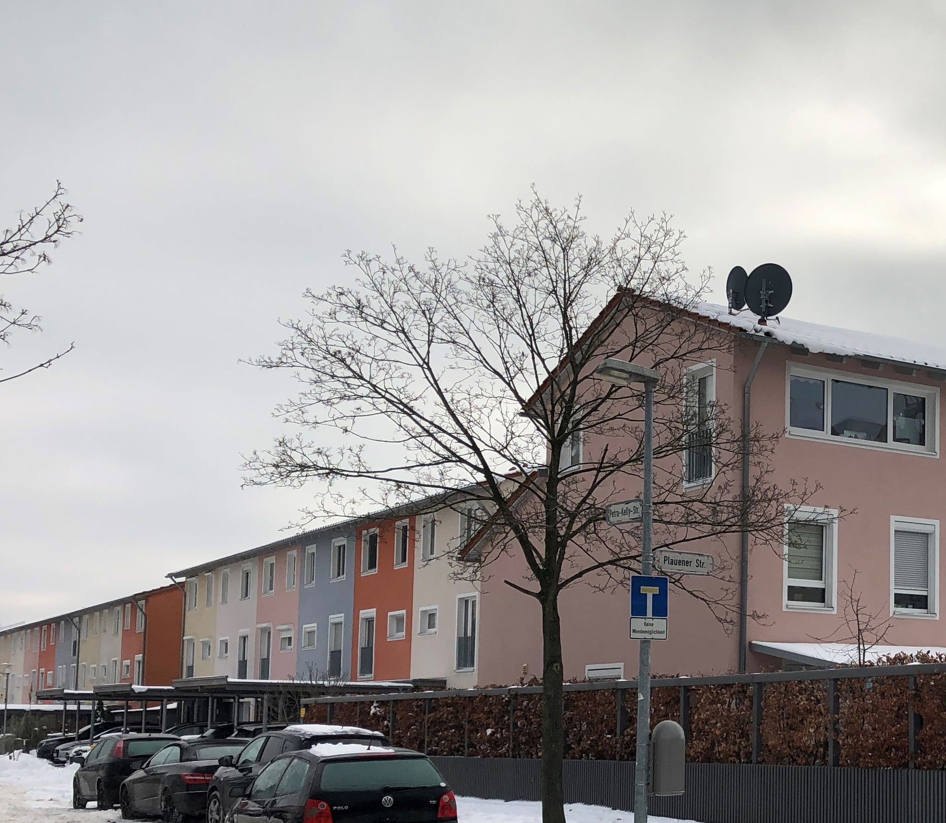 Blick von der Plauener Straße in die Petra Kelly Straße (vormal…