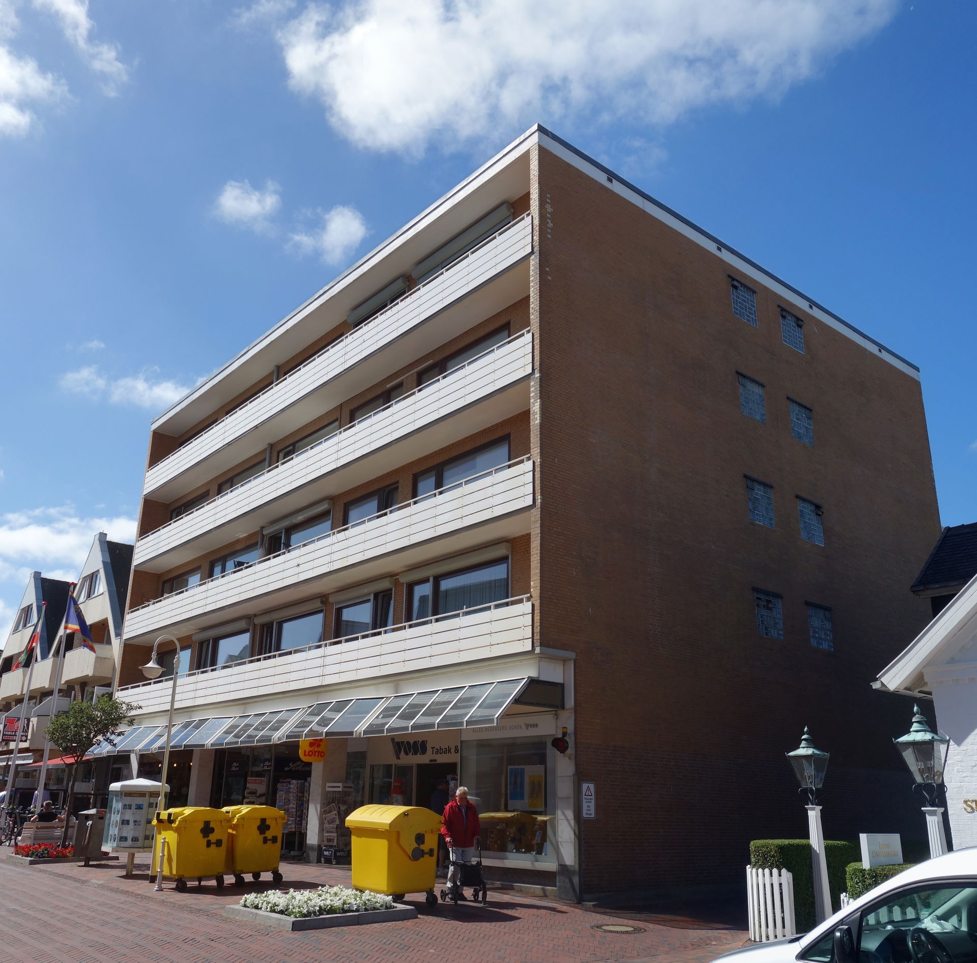 East-south-eastern view of the building "Strandstraße 5" in Wes…
