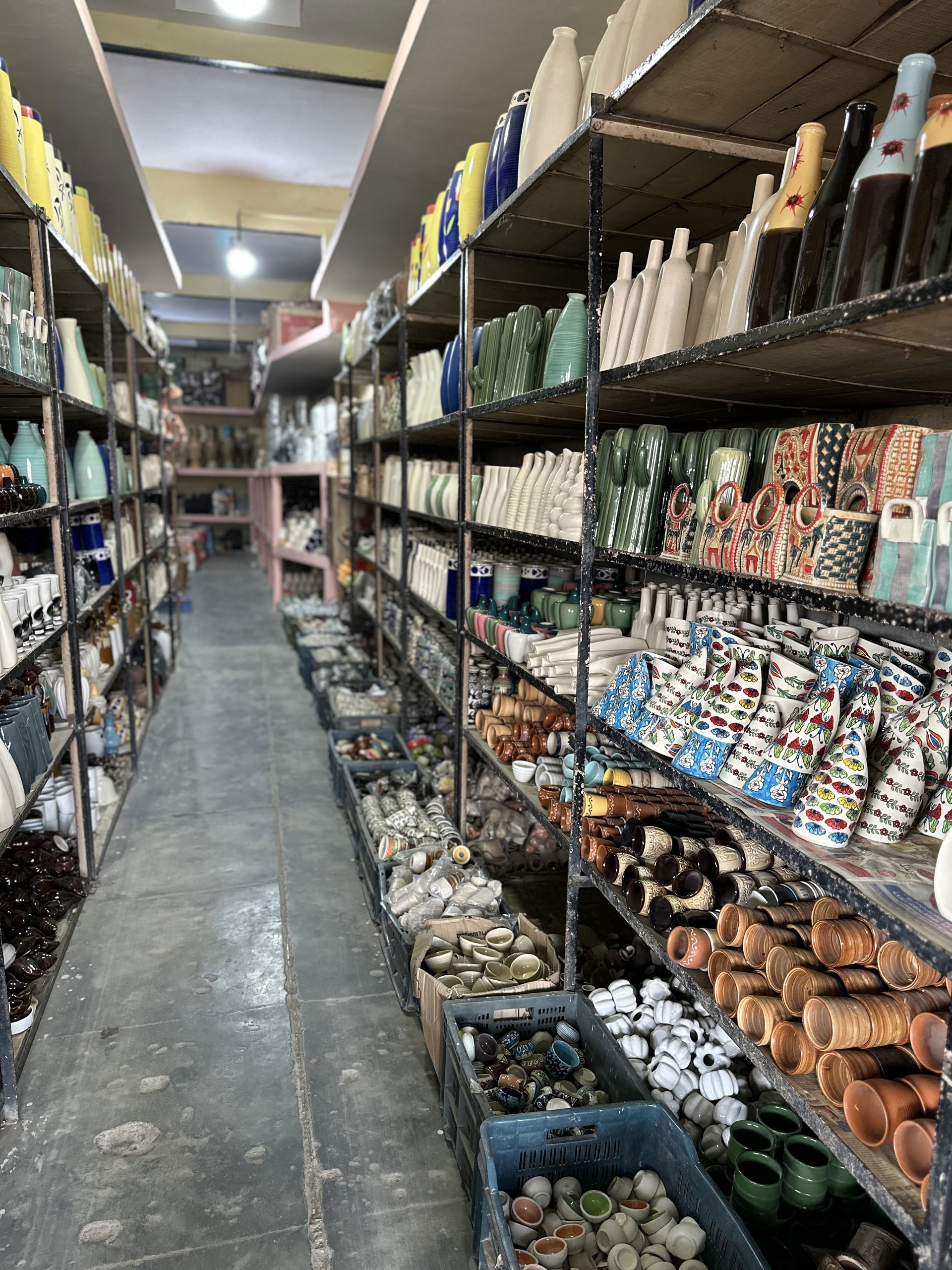 Pottery shop Khurja (2023)