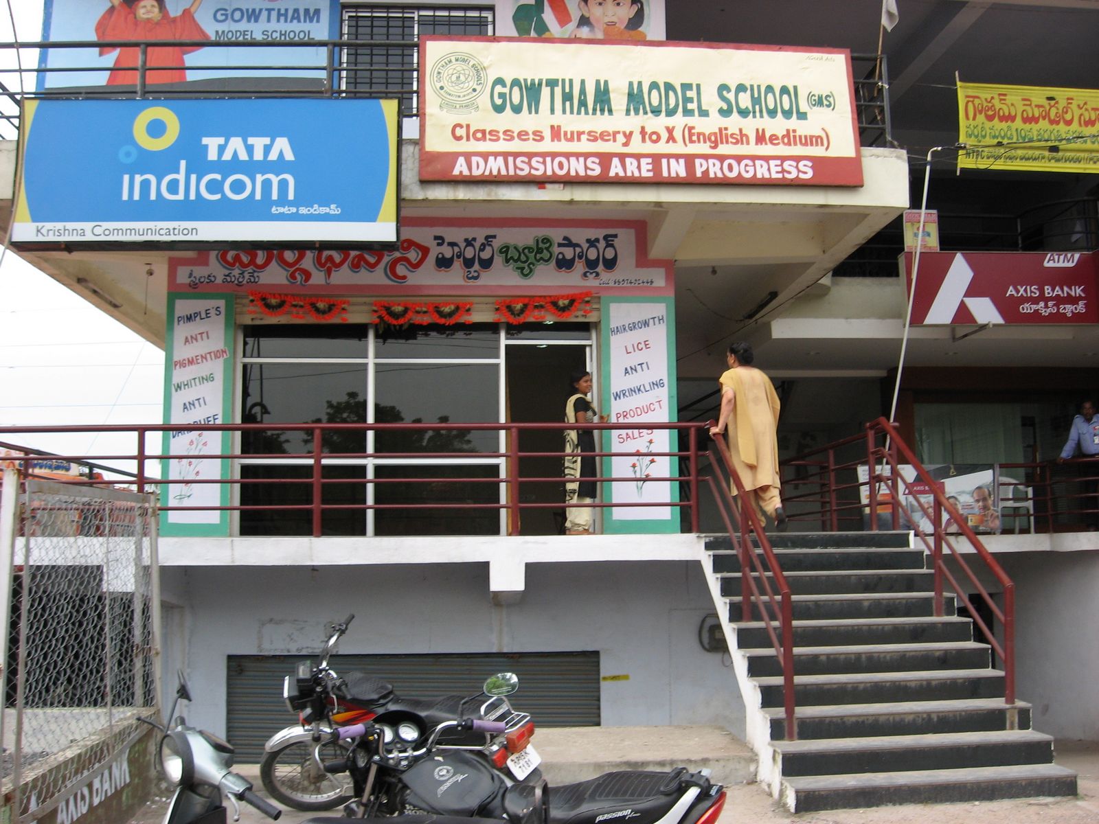 Shopping Complex,Rajiv Gandhi Marg, Jyothinagar,Ramagundam,AP