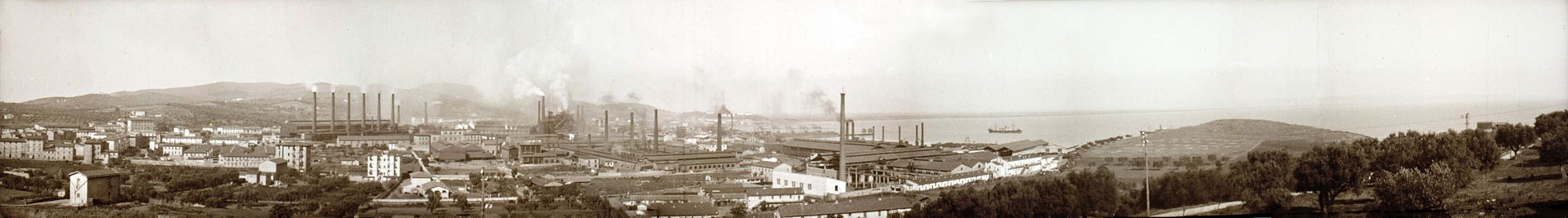 This panorama of Piombino was reassembled digitally using multi…