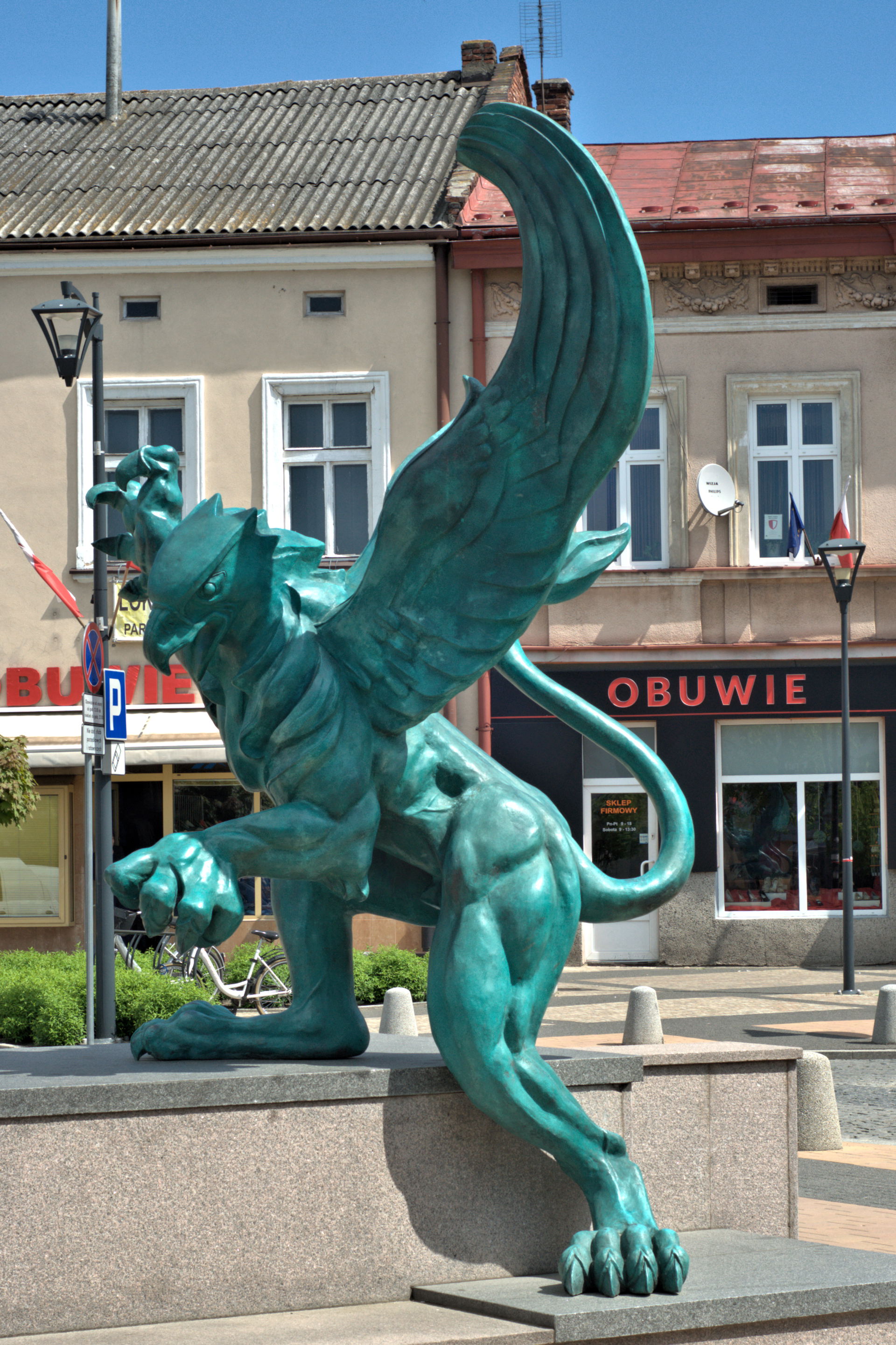 Griffin statue on Market Square in Mielec, sculpture by Agniesz…