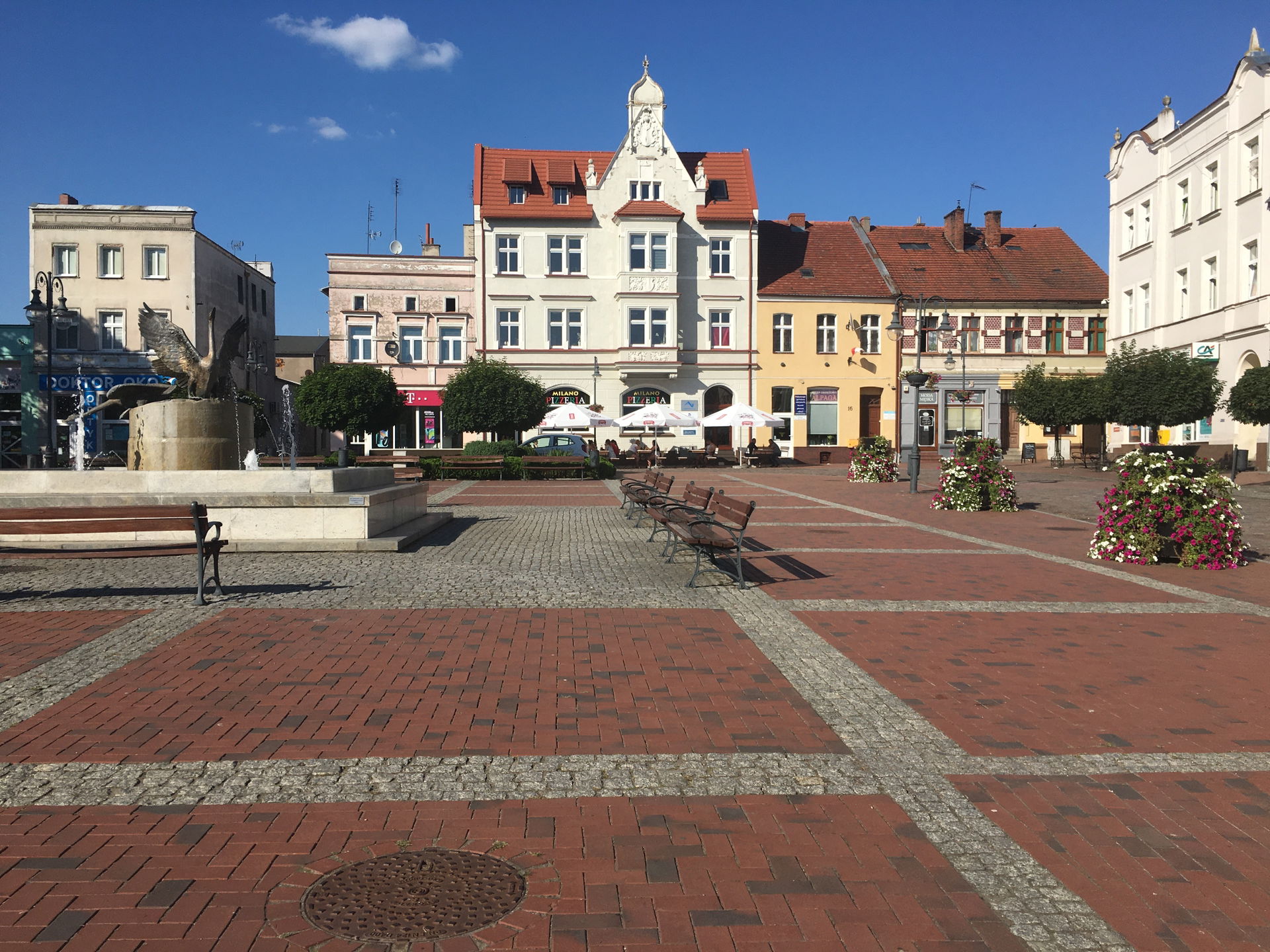 Plac Wolności w Tucholi, widok na północny-wschód.