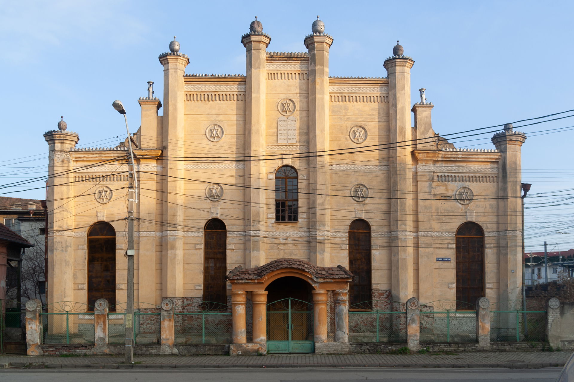 Front view of the Synagogue in Medias