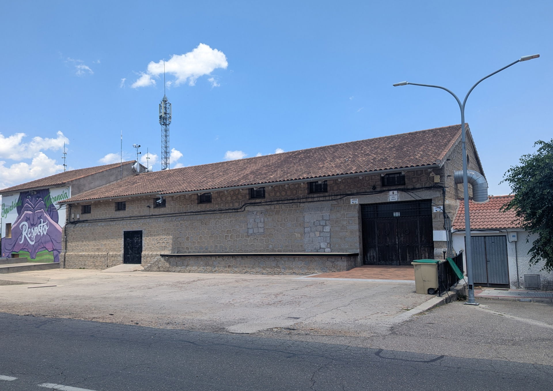 Antiguo granero de la Red Nacional de Silos y Graneros en San P…