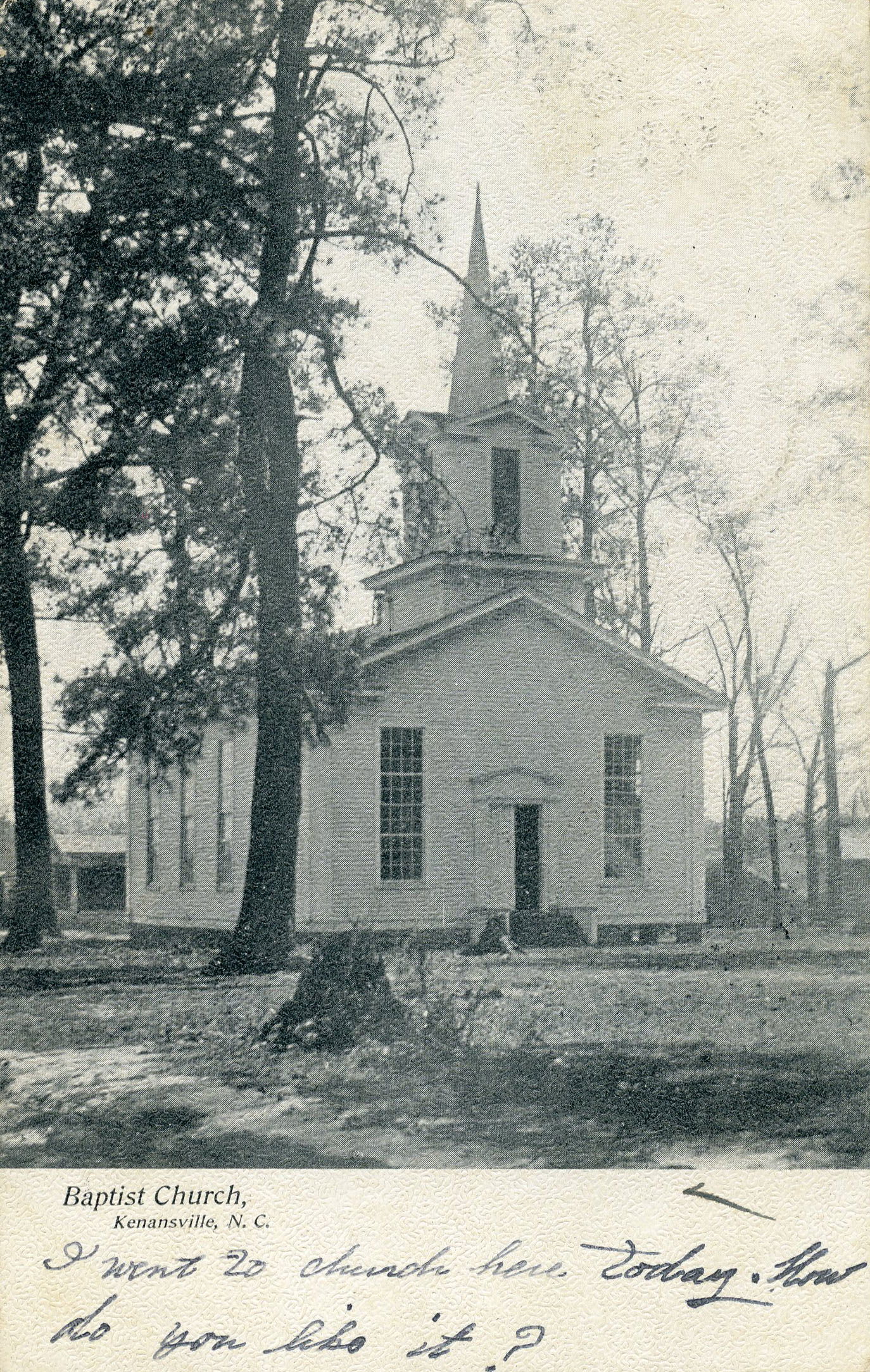 Postcard depicting Kenansville Baptist Church, Kenansville, NC.…