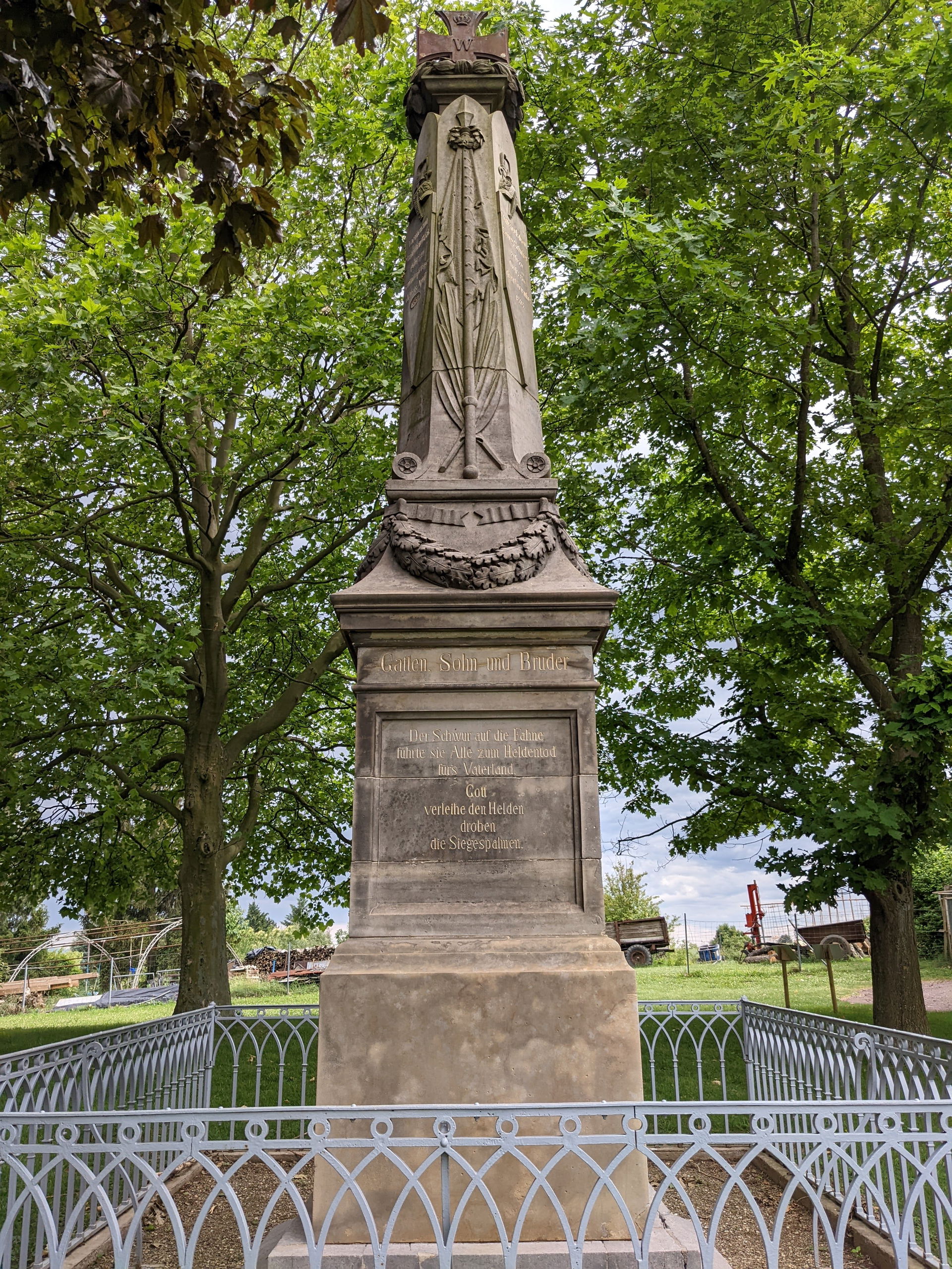 Monument for the victims of the III. German army in the battle …