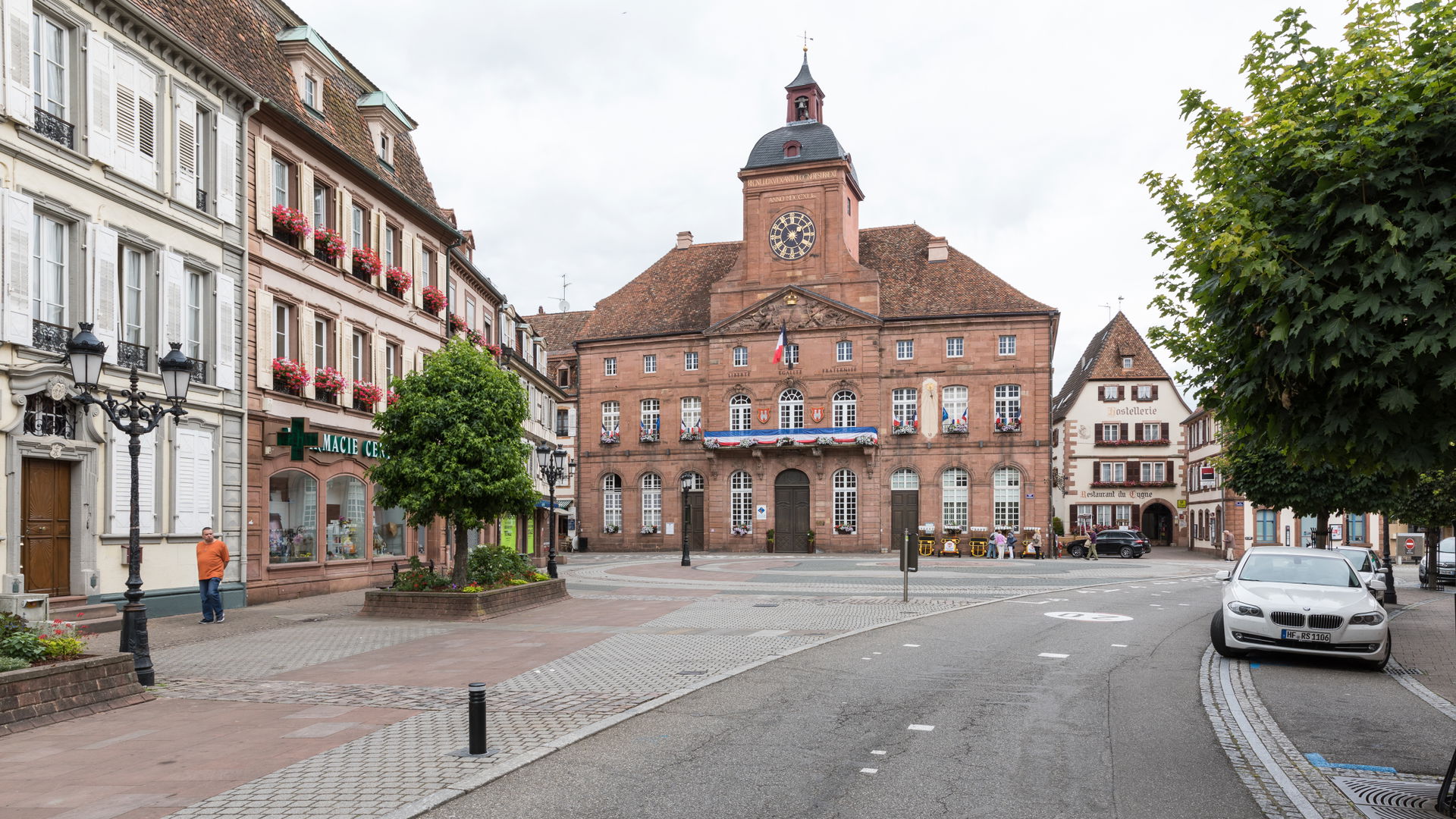 Place of the Republic, Town Hall and Restaurant "du Cygne" in W…