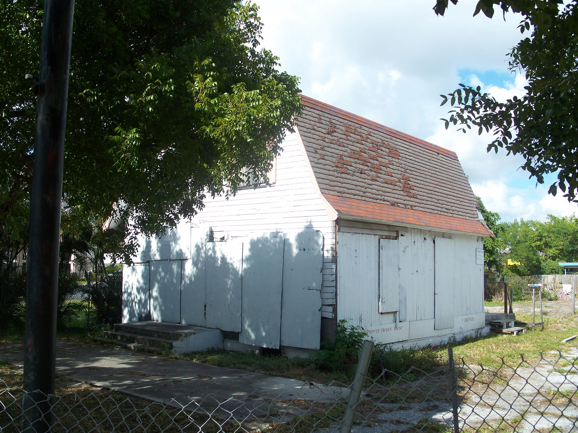 Lake Worth, Florida: Possibly the Coconut Tree House. It looks …
