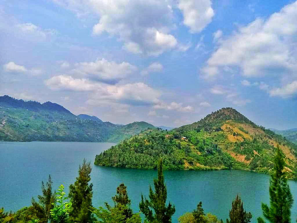 This is the island found in kibuye in lake kivu.