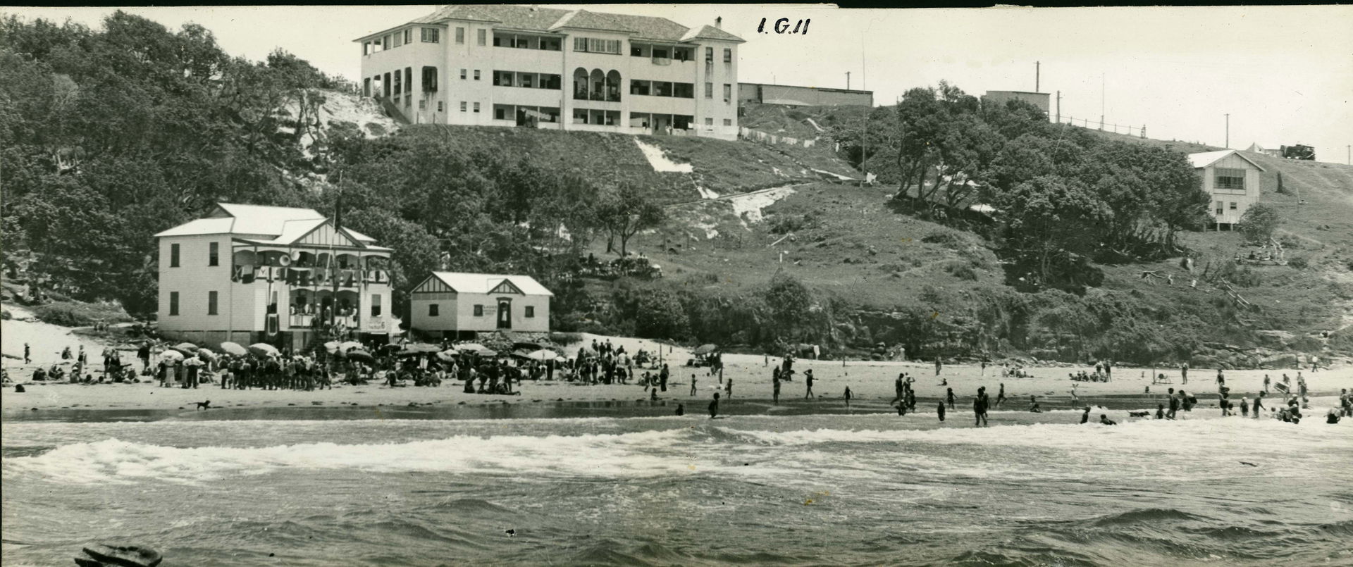 Title: Yamba Beach, Grafton (NSW)
Dated: No date
Digital ID: ht…