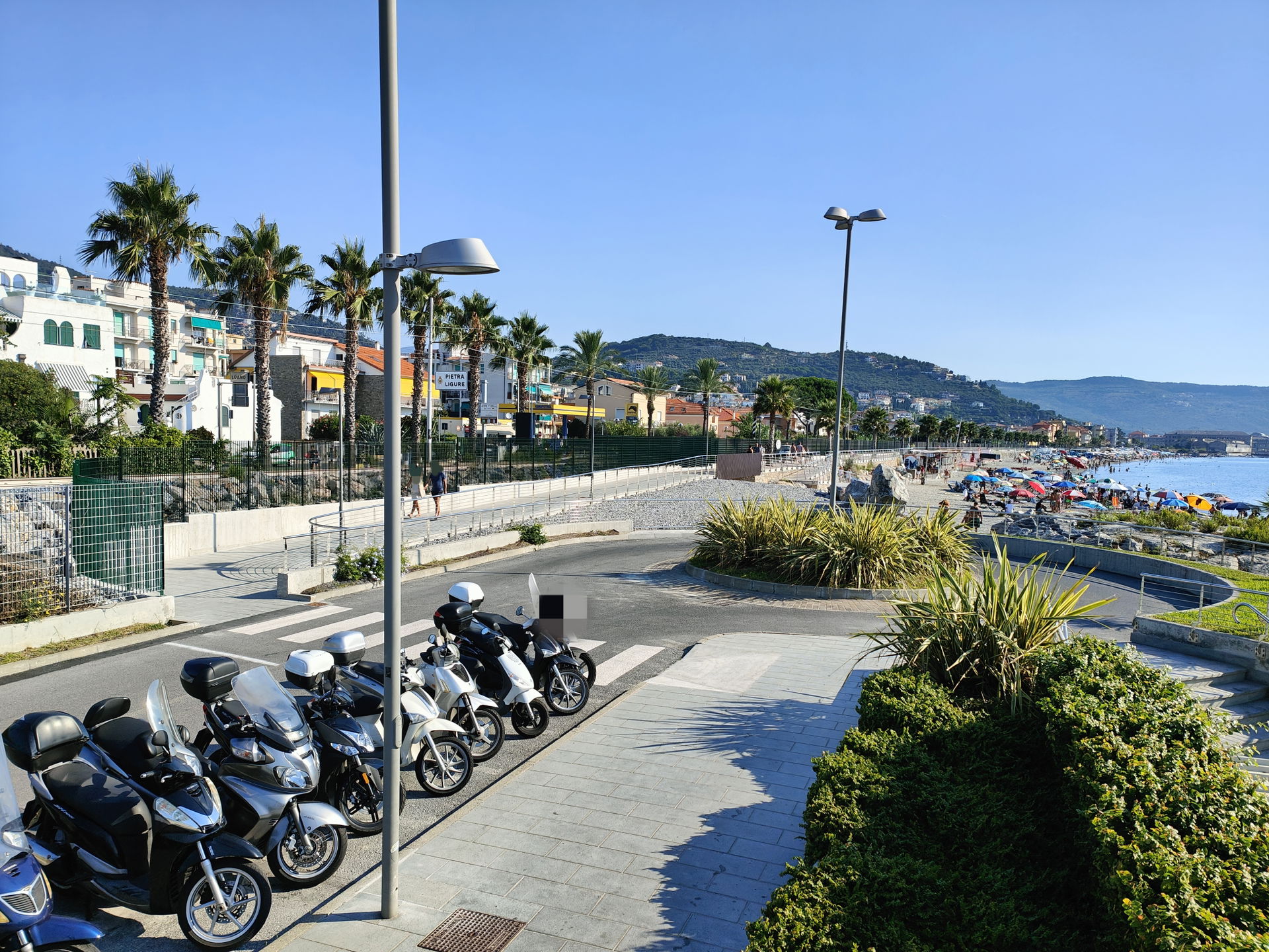 Nuovo passaggio pedonale fra linea FS e spiagge. Agosto 2025