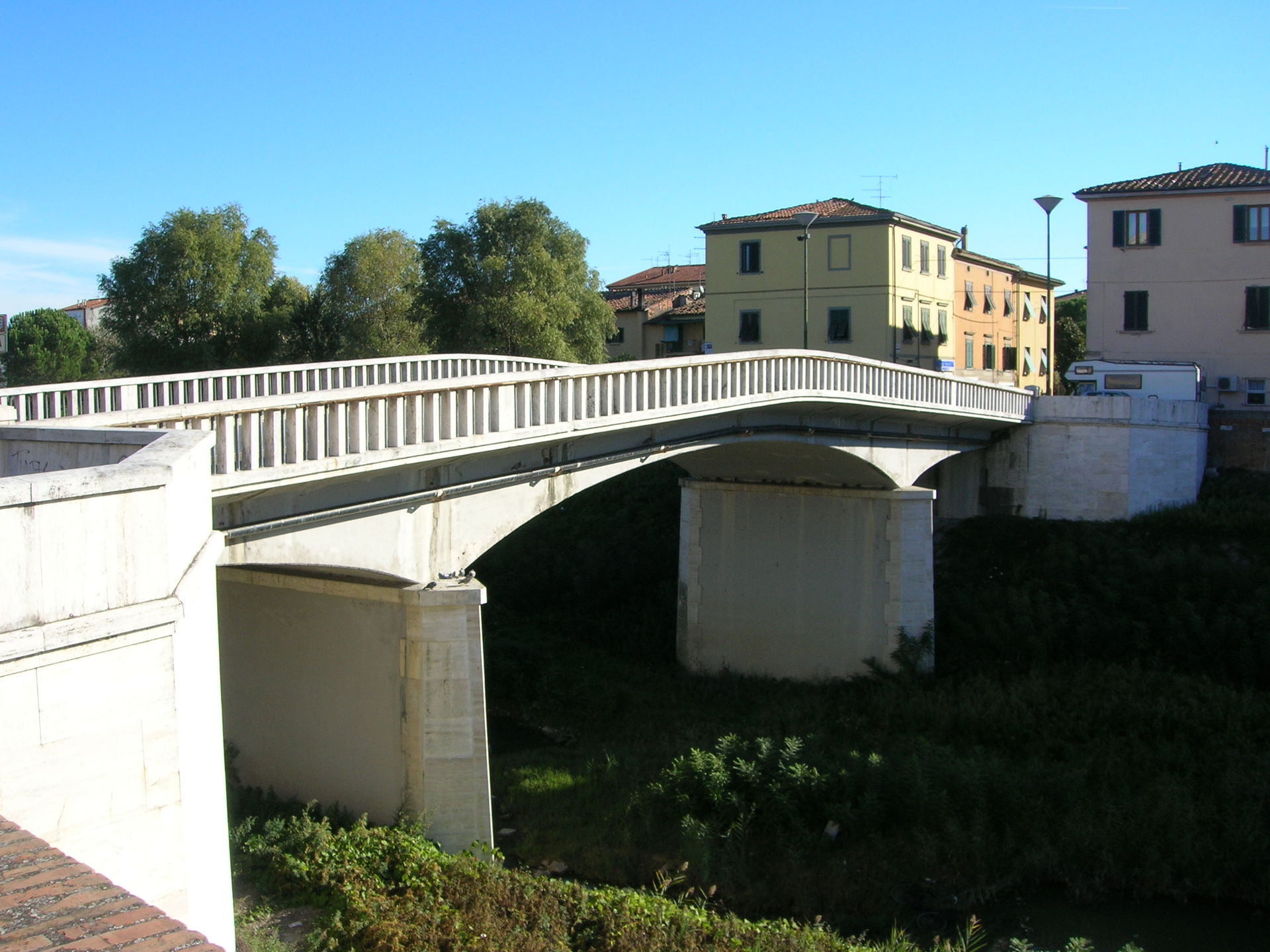 Pontedera - Ponte napoleonico visto da sud