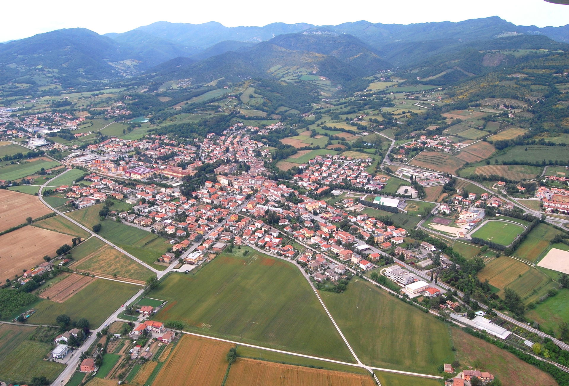 veduta aerea di san giustino - perugia