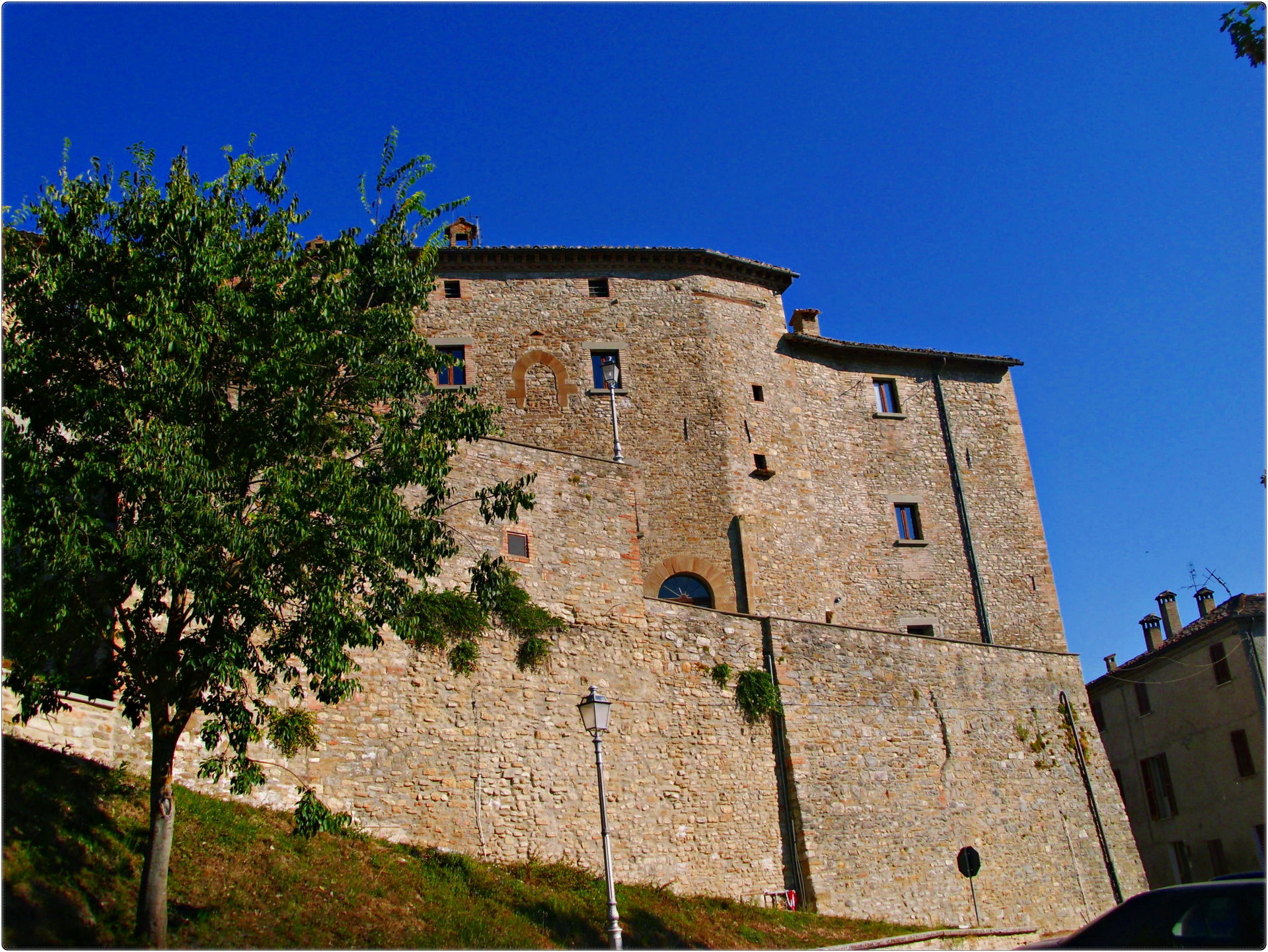 Castello di Belforte all'Isauro