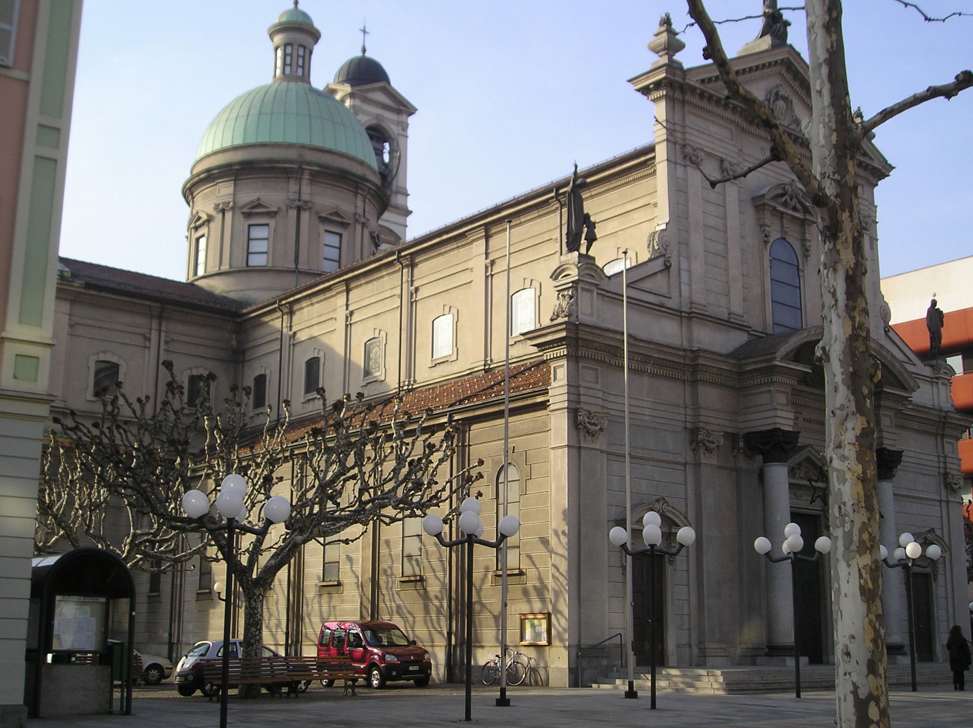 Questa foto rappresenta la chiesa di San Vitale a Chiasso, è st…
