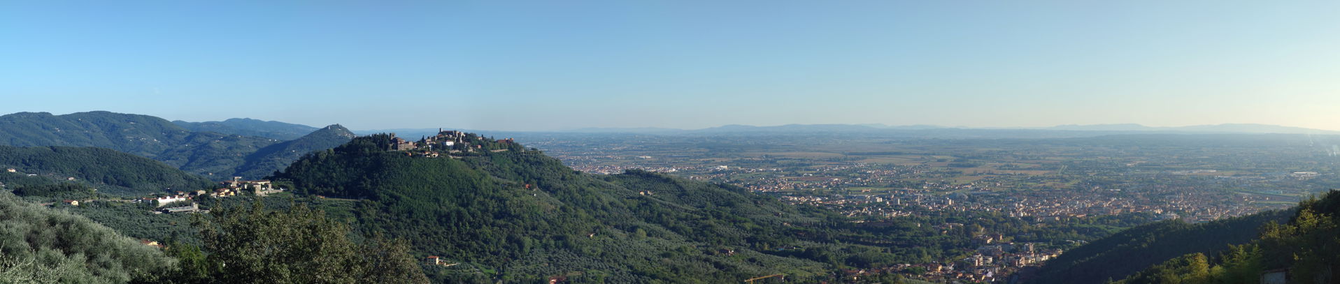 A view of Montecatini Terme and, to the left, its district Mont…