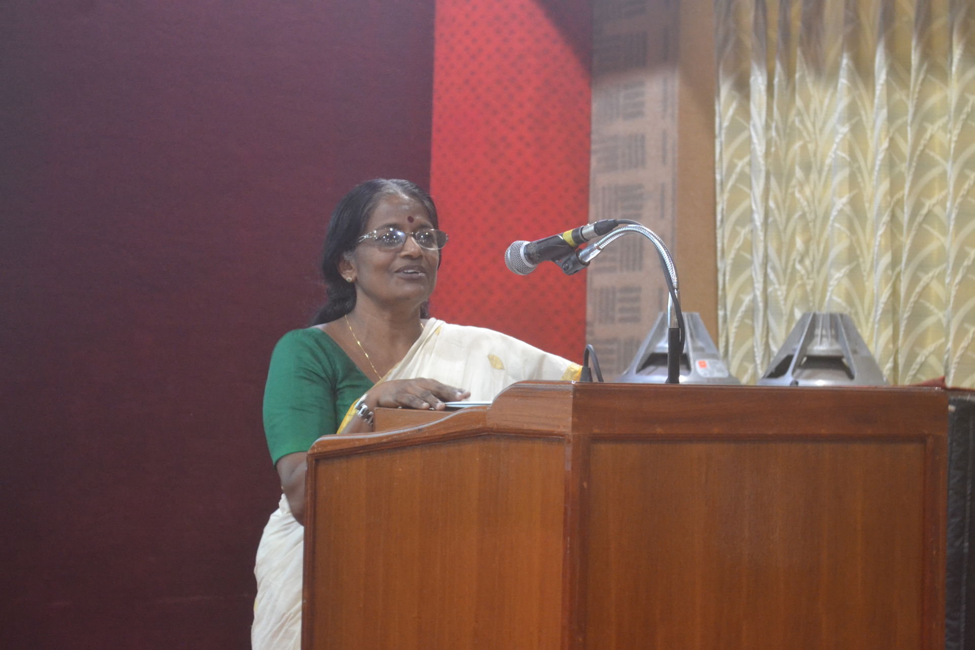 Talking to the participants about the FOSS@Amrita club