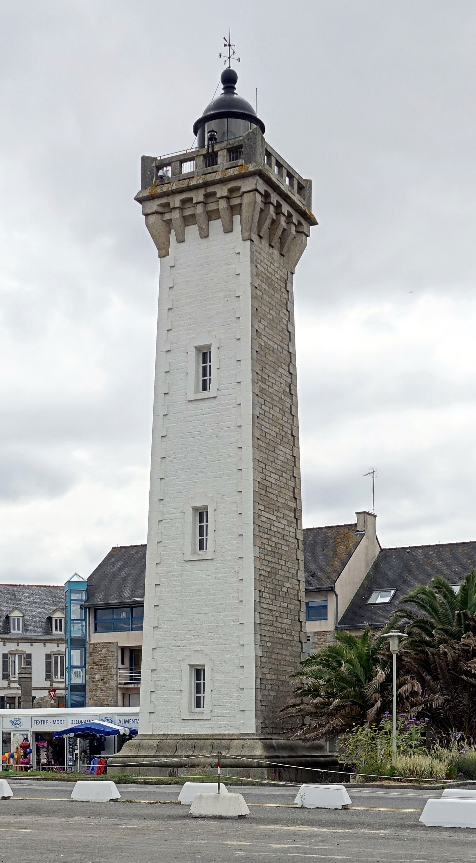 Roscoff Lighthouse (Côtes-d'Armor, France).