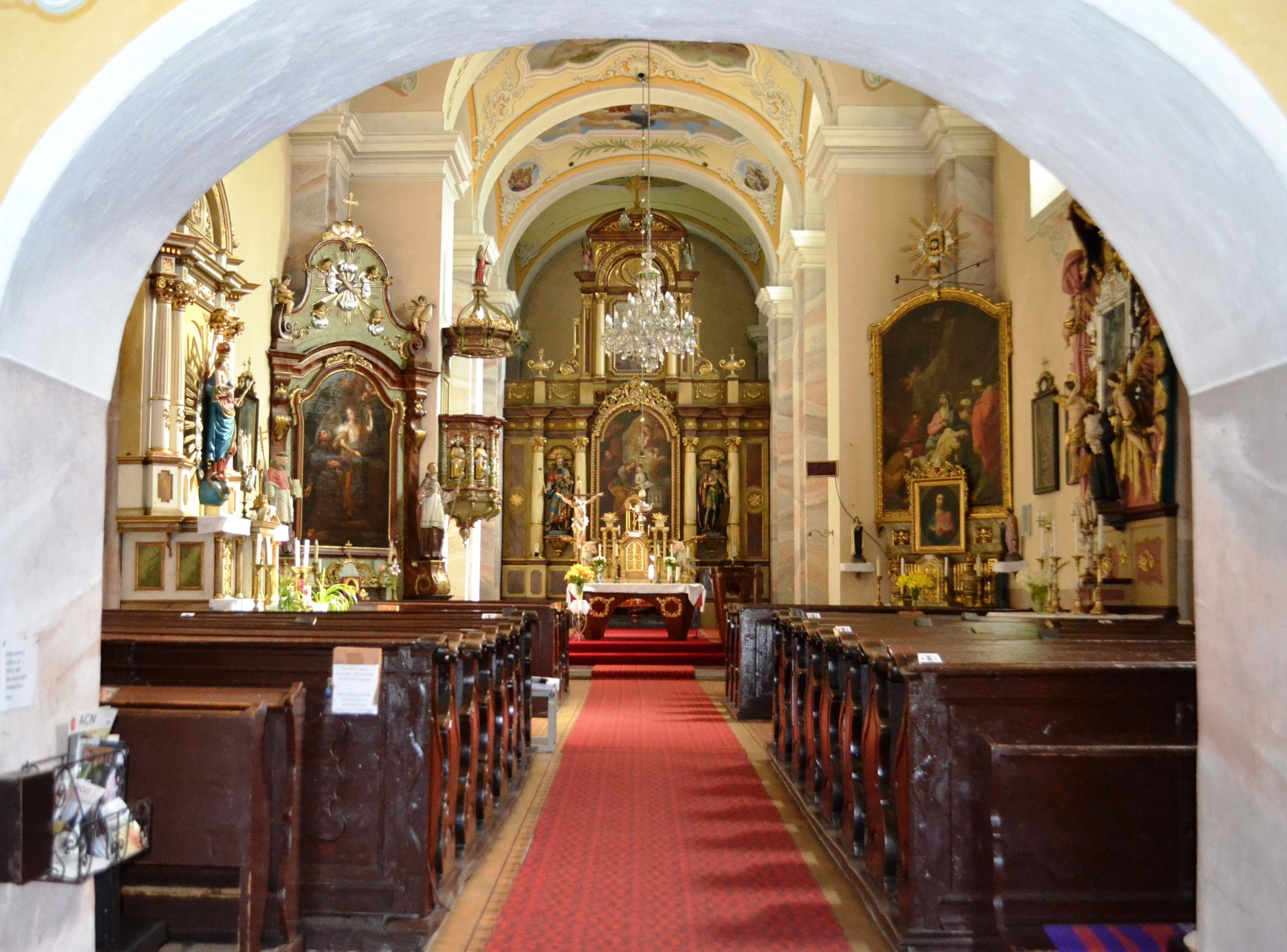Kostol sv. Anny (františkánsky) v Rožňave, interiér