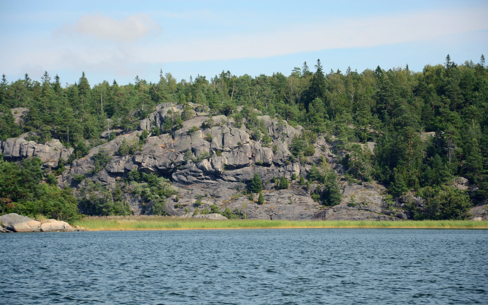 Söderuddsbergen på Ägnö, Stockholms skärgård.