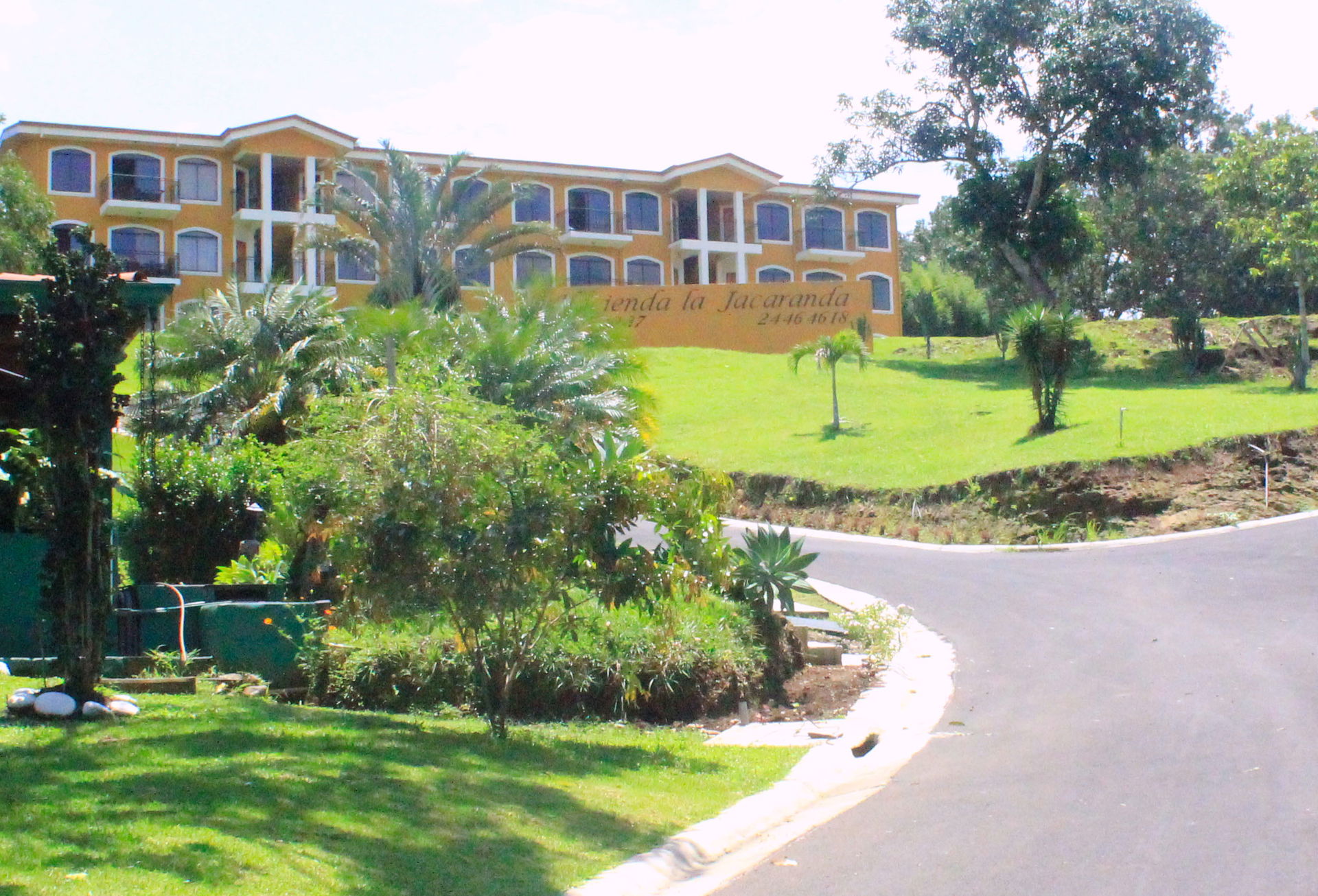 Atenas Apartments