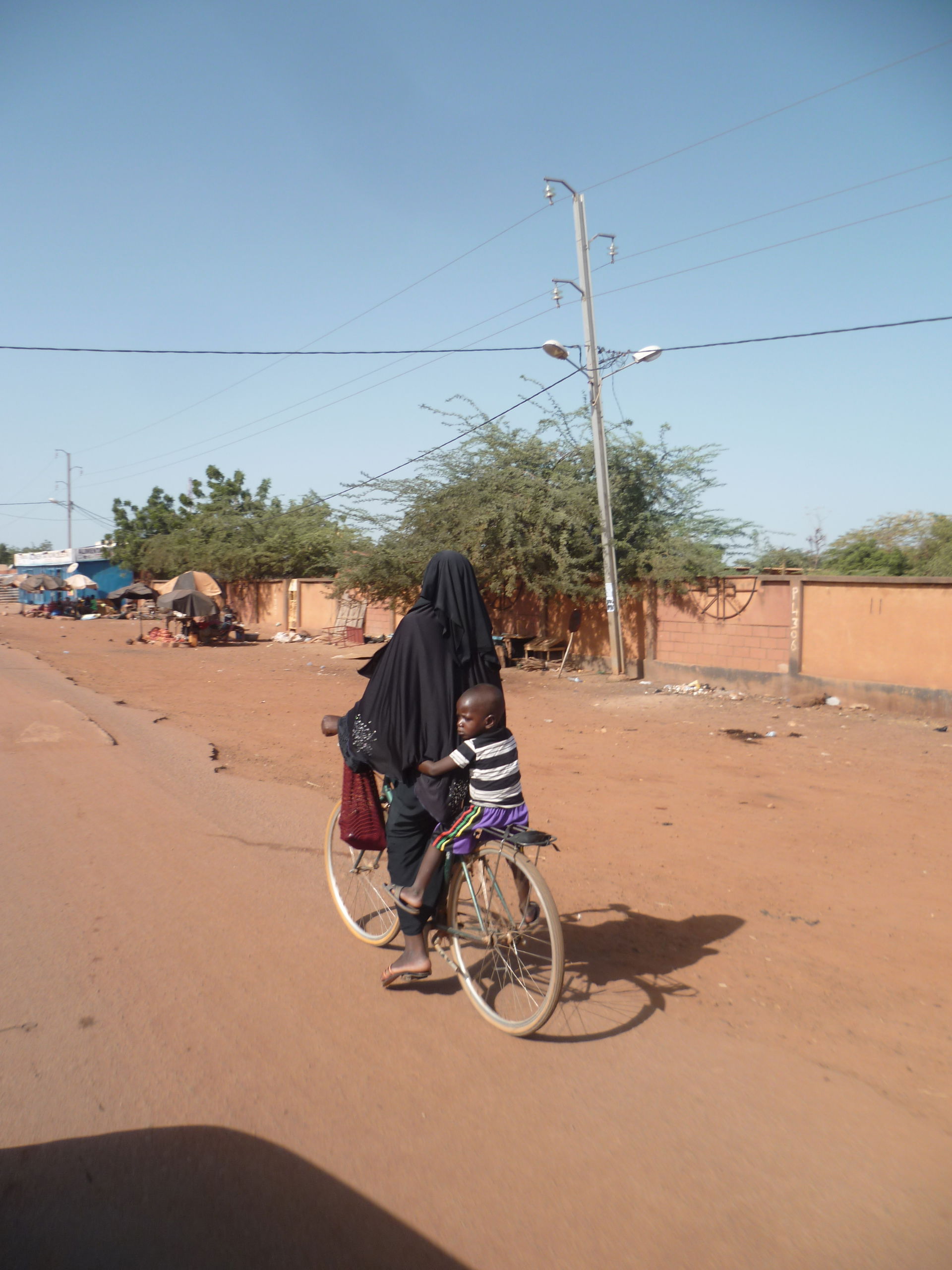 Burkina Faso - Kongoussi - Déplacement à vélo