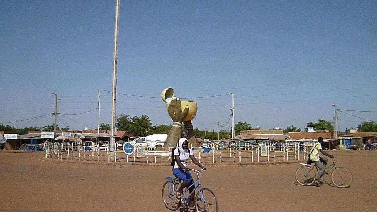 Kongoussi - Rond point