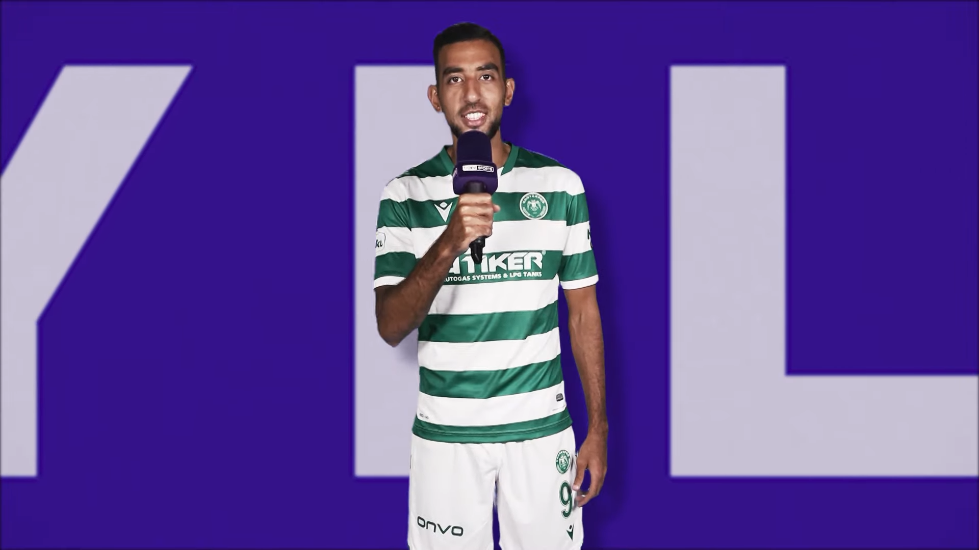 Ahmed Hassan Mahgoub — „Mutlu Yıllar!“ beIN-Sports-Reklamı, Ara…