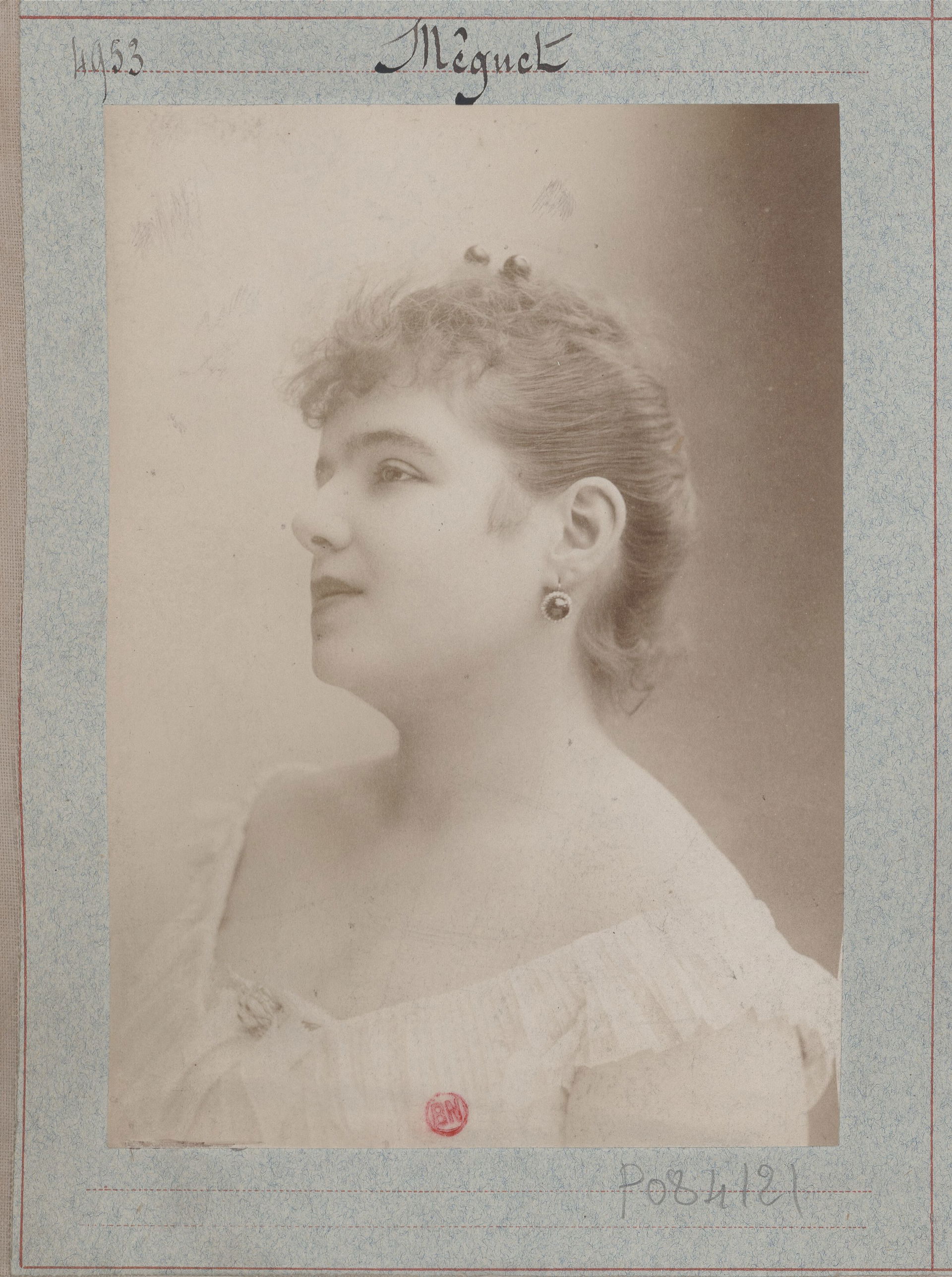 Sujet : Portraits de studio -- 19e siècle
Langue : français