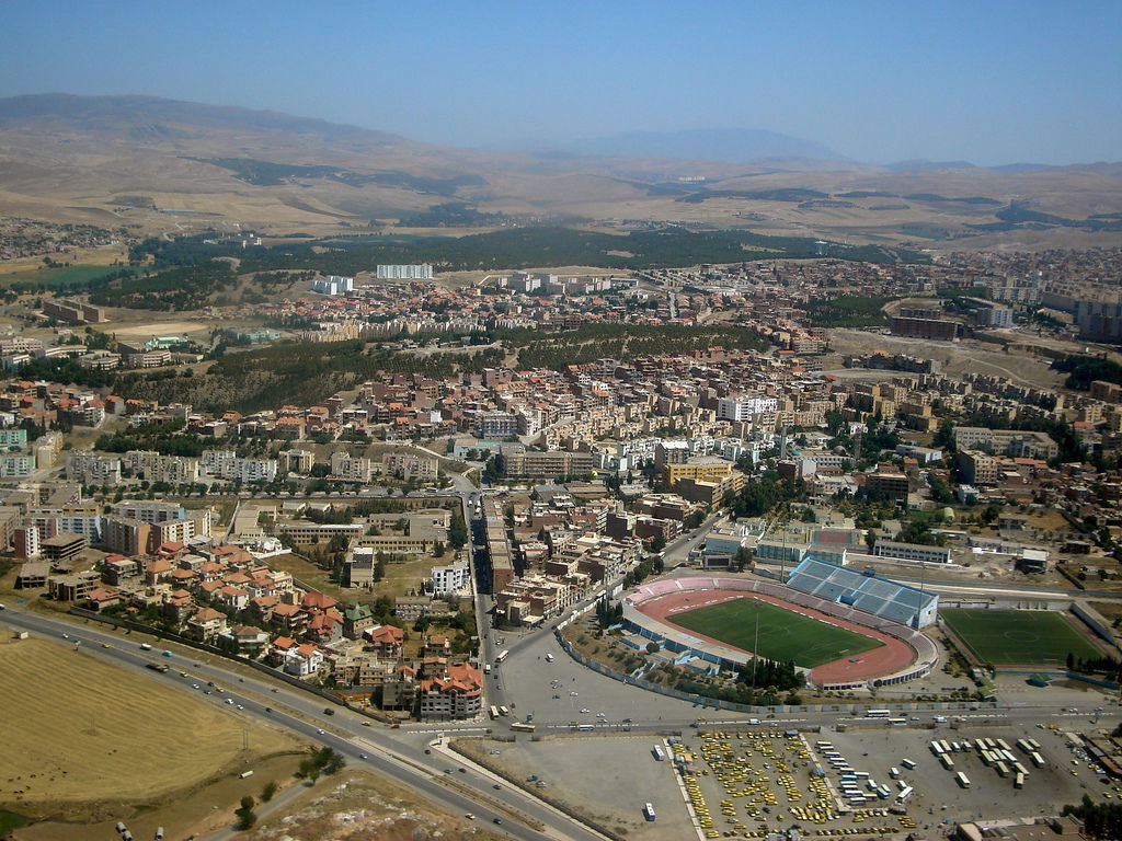 Vue aérienne sur la ville de Sétif (Algérie)